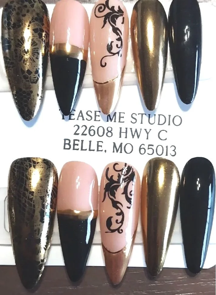 TMS- 2051  Black Tie Nails with Gold Accents