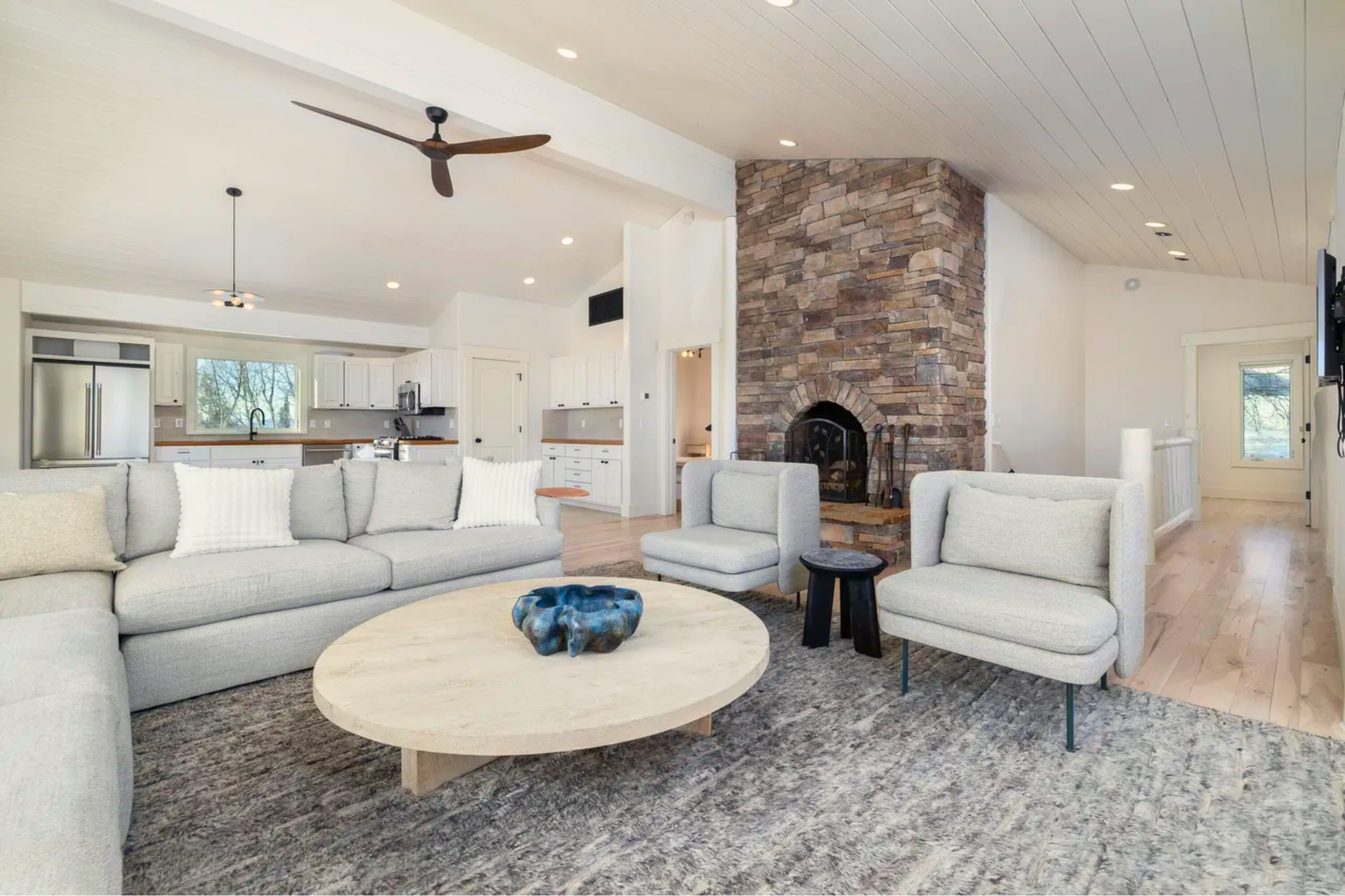 Living Room 3.png