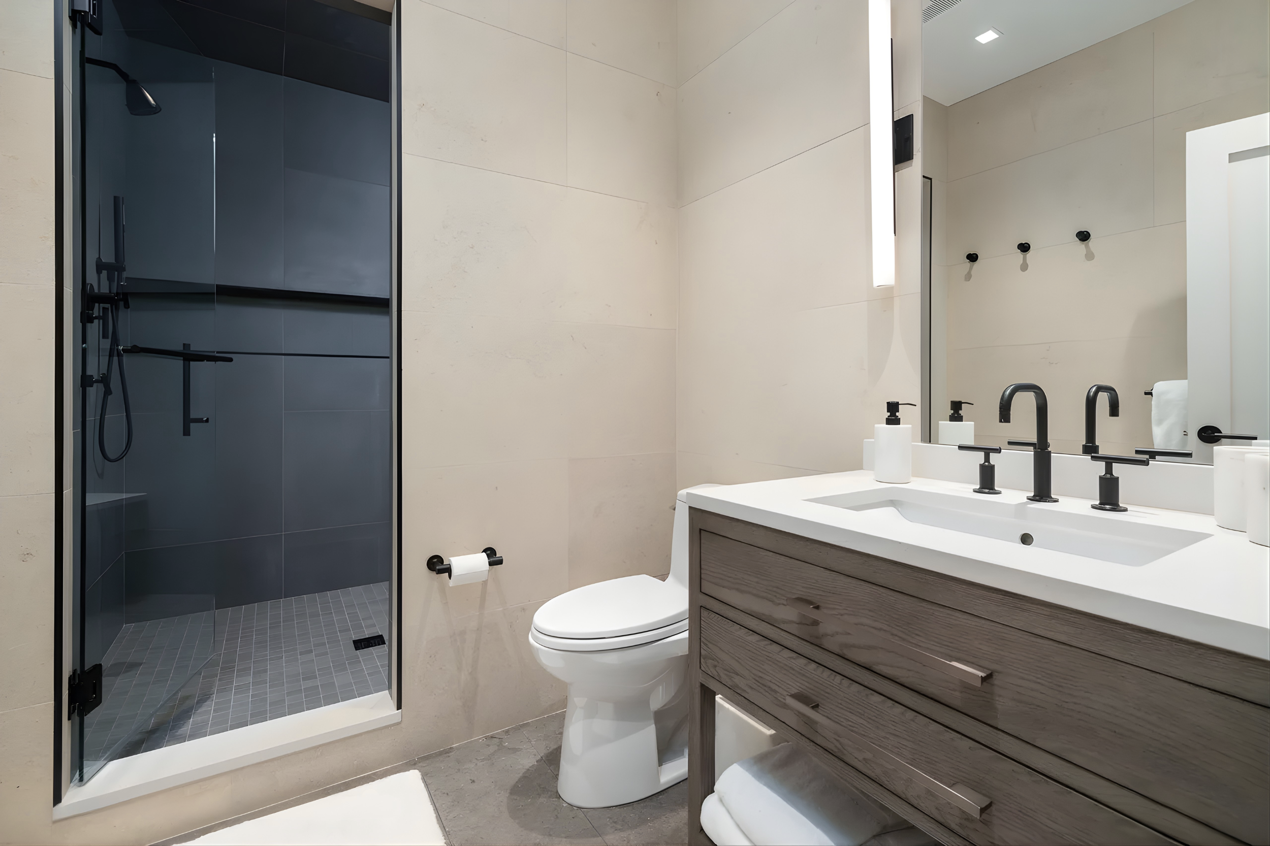 Downstairs Bath 3.png