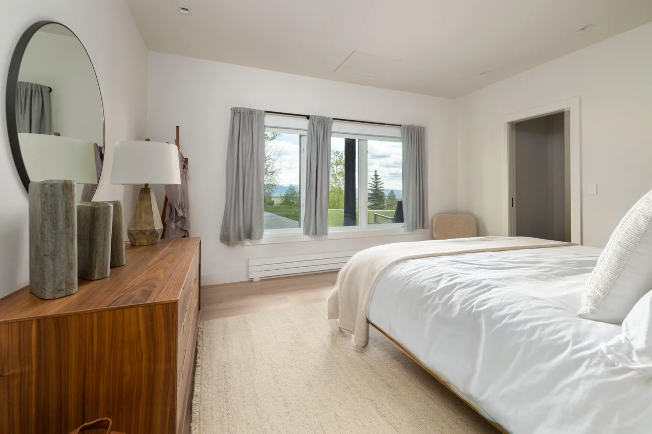 Downstairs Bedroom 1.png