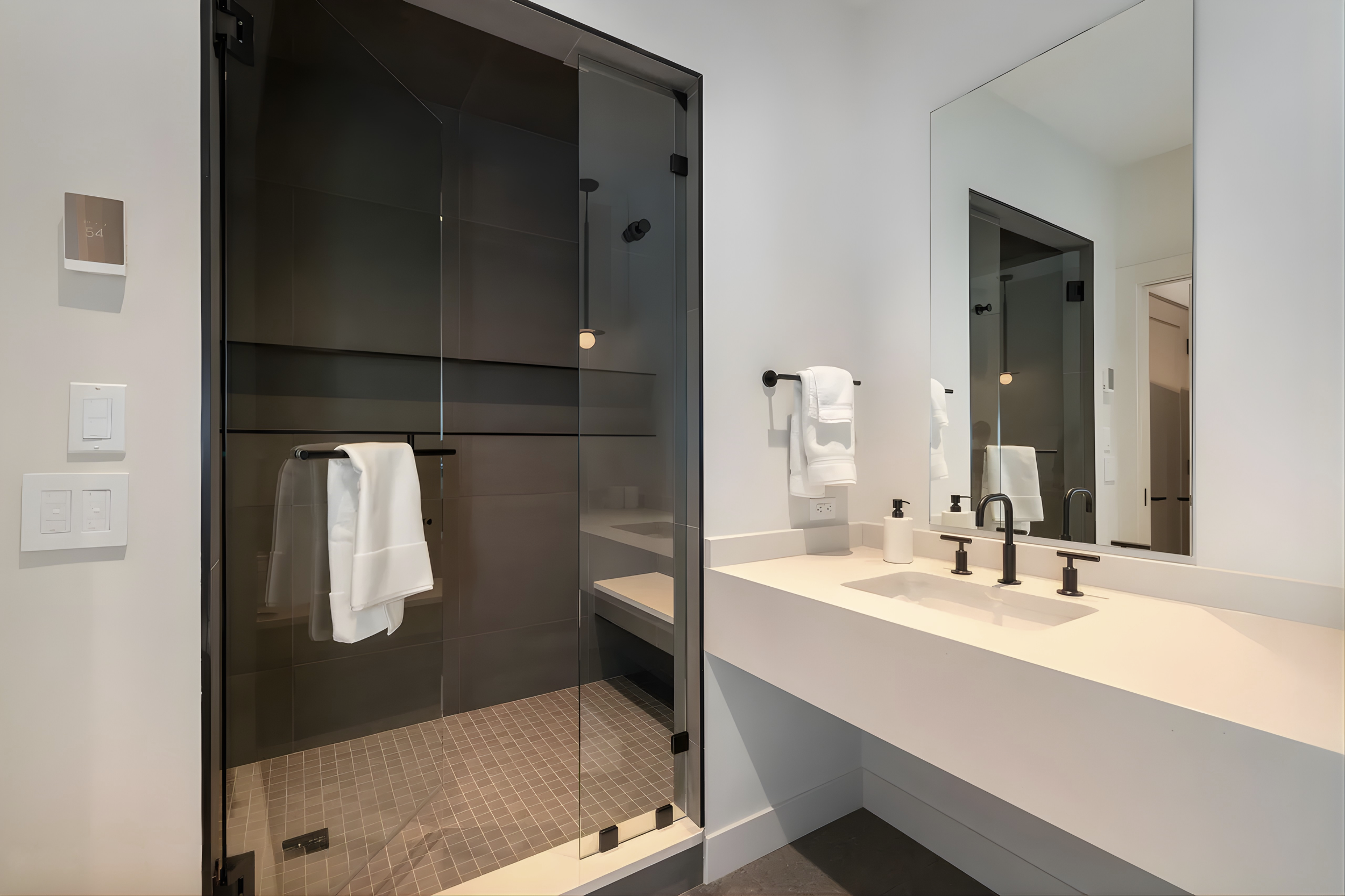 Downstairs Bath 1.png