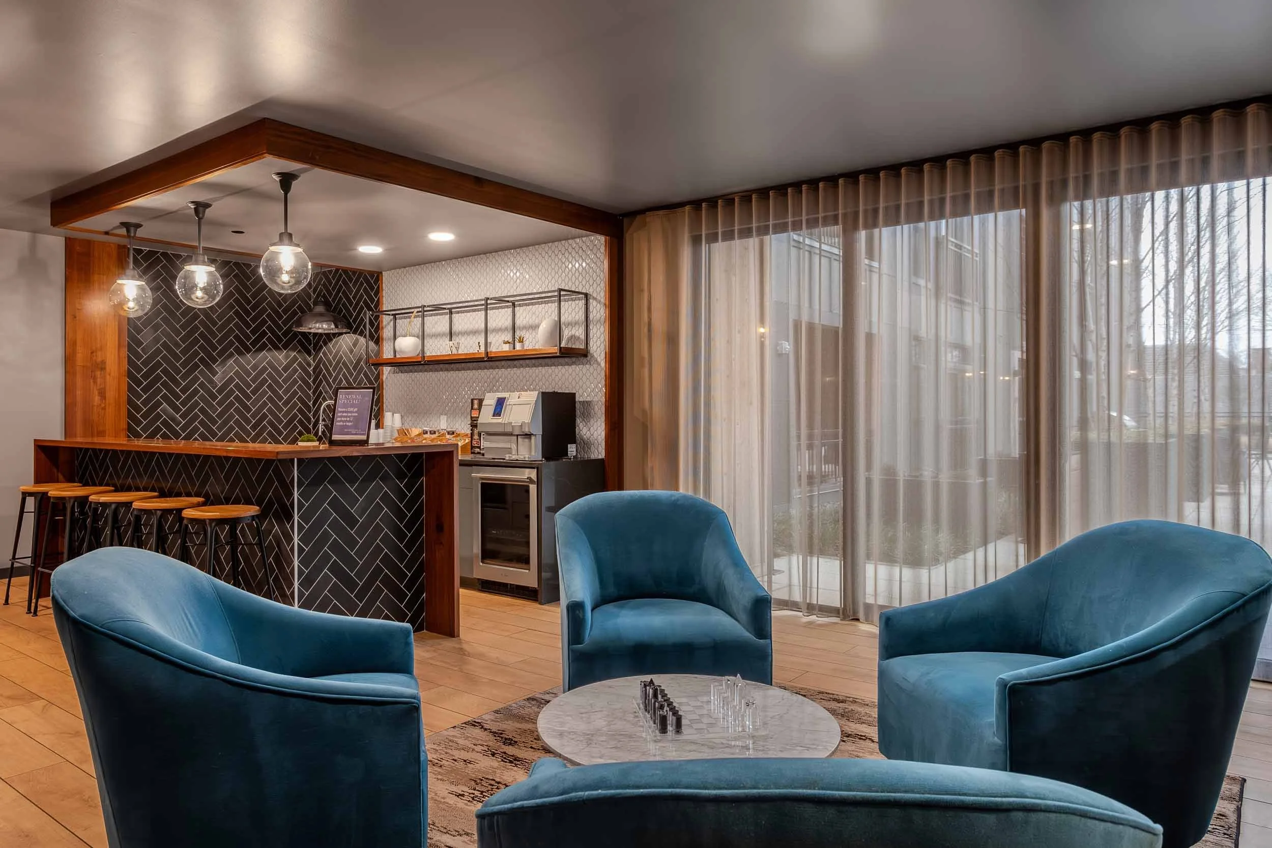The Residences at The Sutton | Short North Apartments in Columbus, OH | Coffee Bar and Lounge