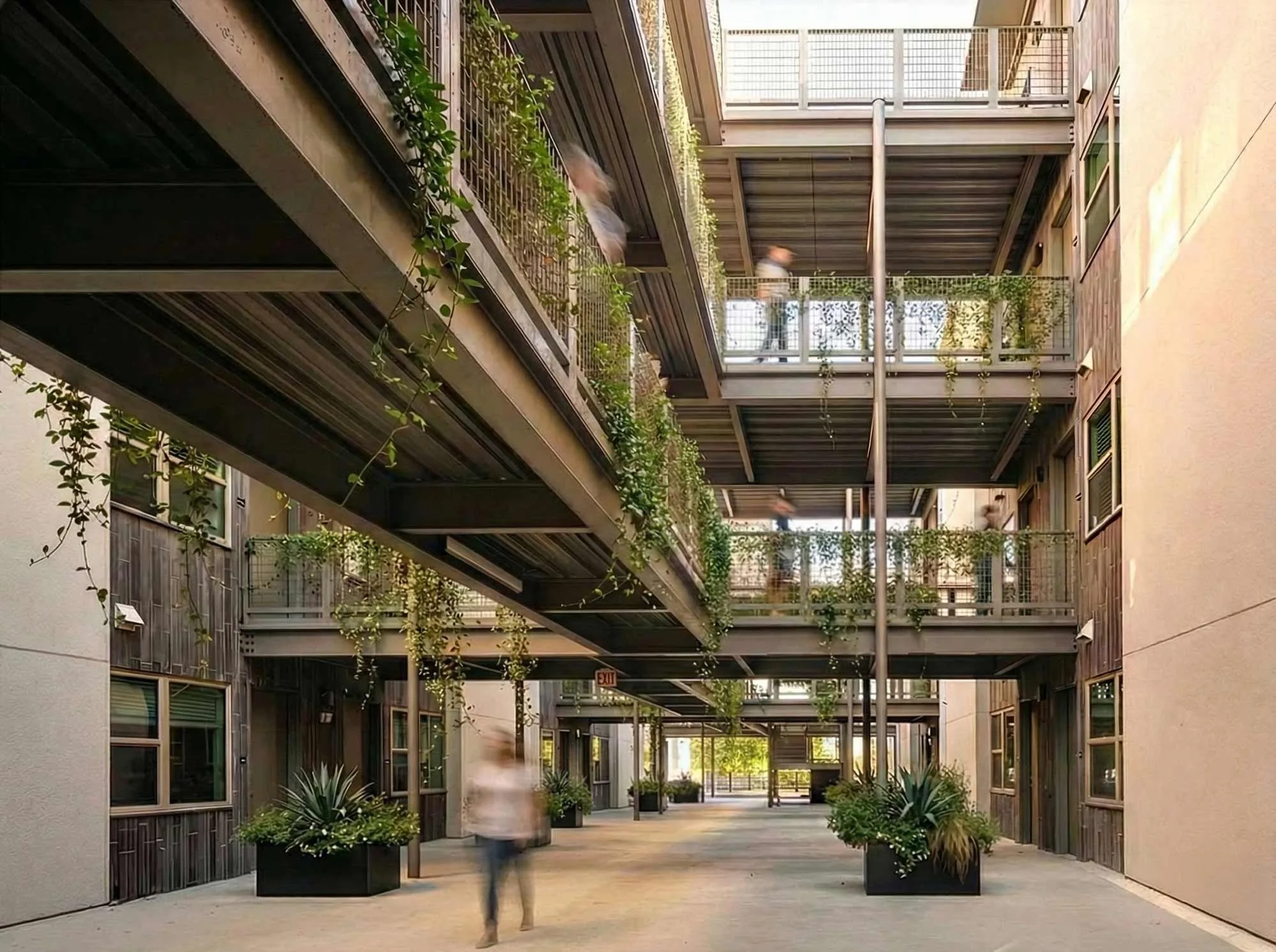 Courtyard of Cambrian East Riverside