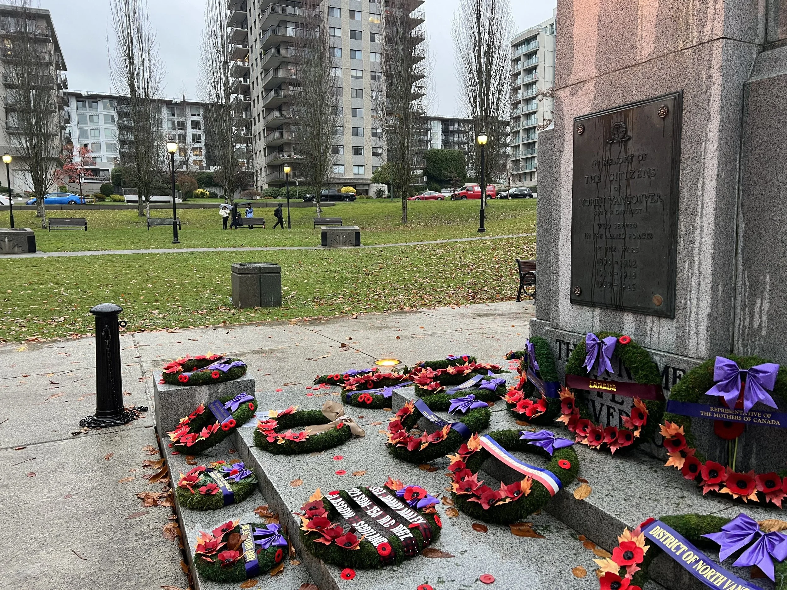 INTERNATIONAL STUDENTS HONOR CANADIAN VETERANS