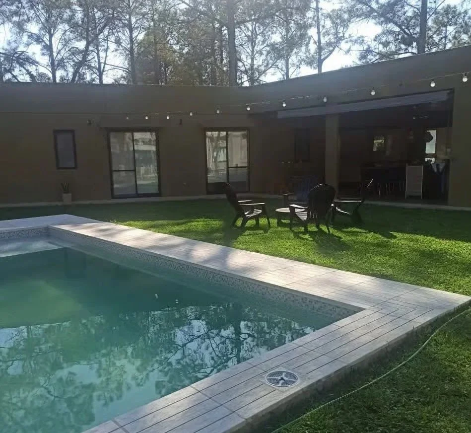 Casa nueva en Country El Pinar