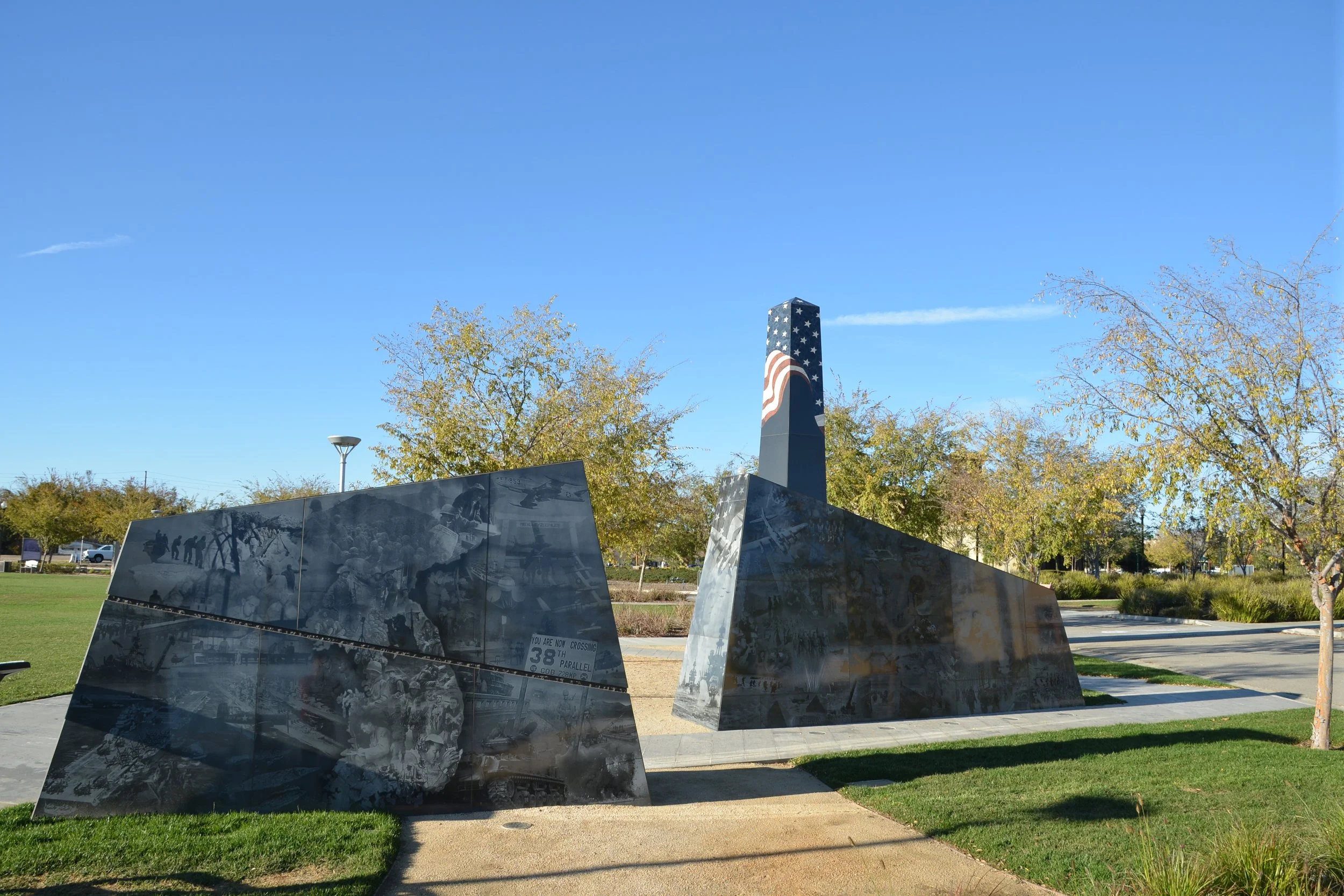 Obelisk_WWll and Korea Walls.JPG