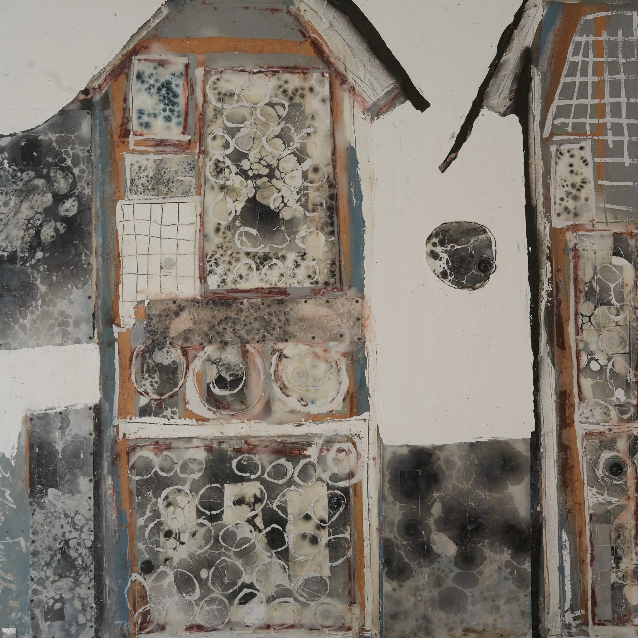 Insect Hotels
Embedded NFC chips · audio and video