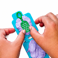 Pressing putty into the mold