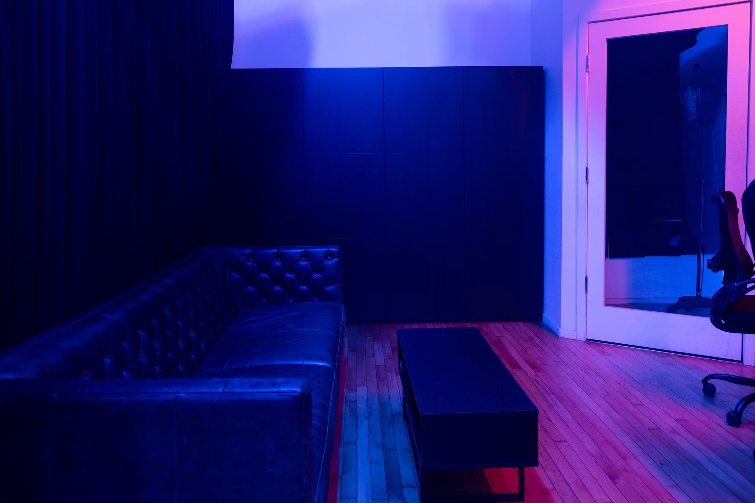 Manhattan Location: New Gotham Studios Chelsea Room