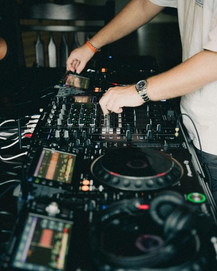 Clases de DJ – Básico e Intermedio