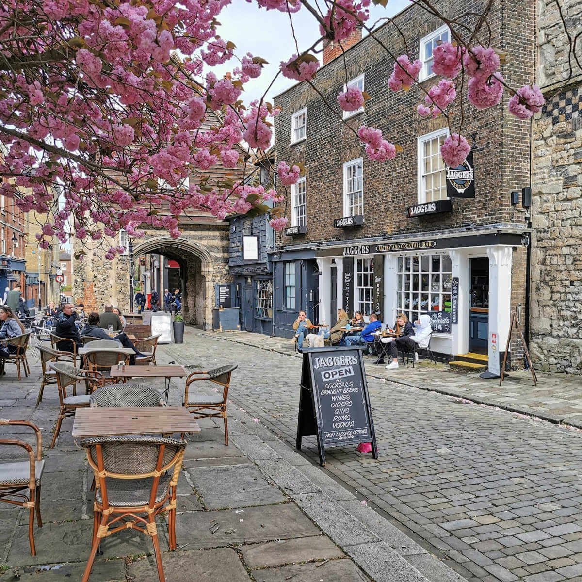 Outdoor dining and independent restaurants in Rochester, Kent.