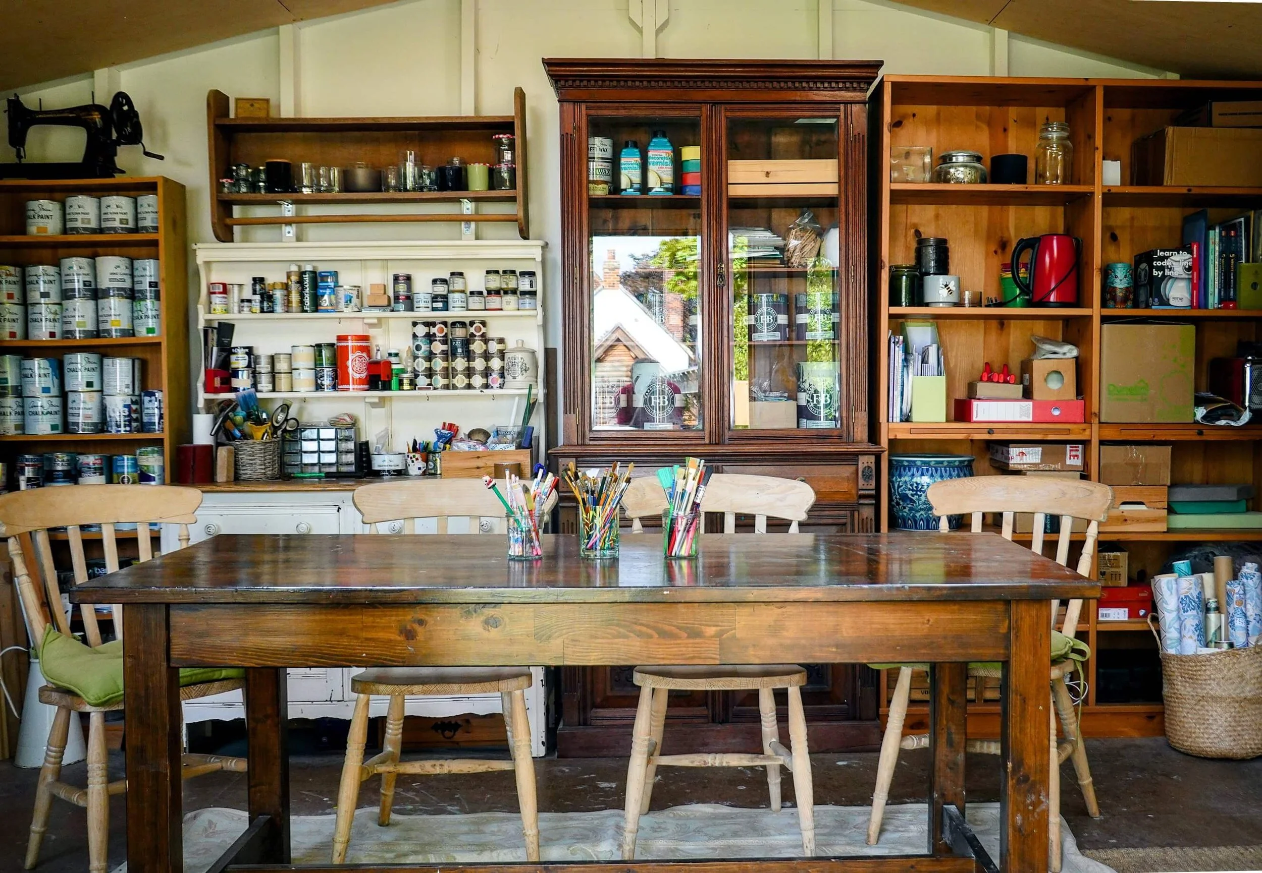 Light-filled workshop space for creative retreats in Kent.