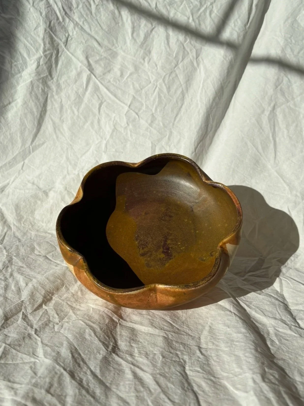 Rustic Bellowed Flower Catch Tray