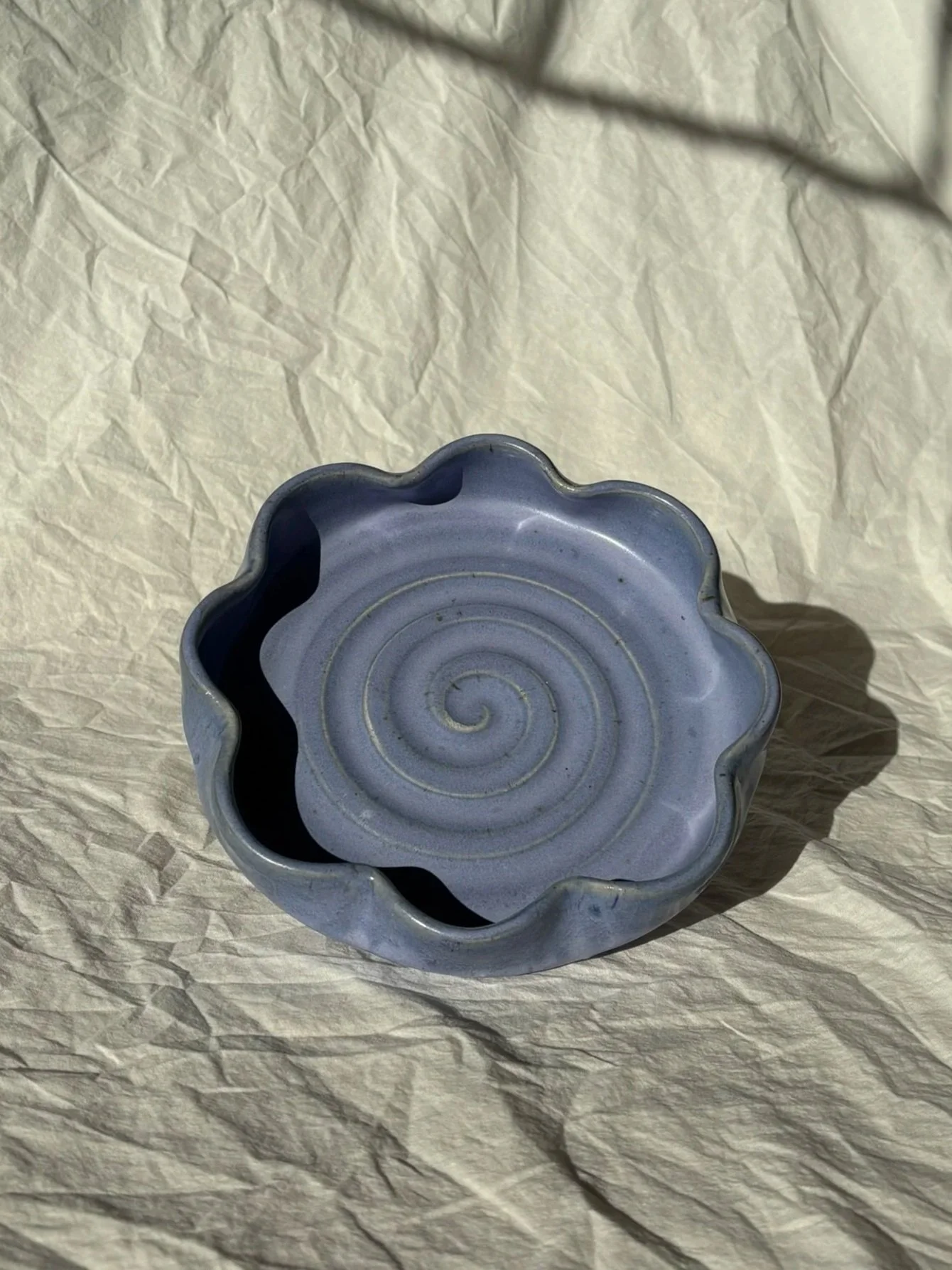 Periwinkle Swirly Flower Catch Tray