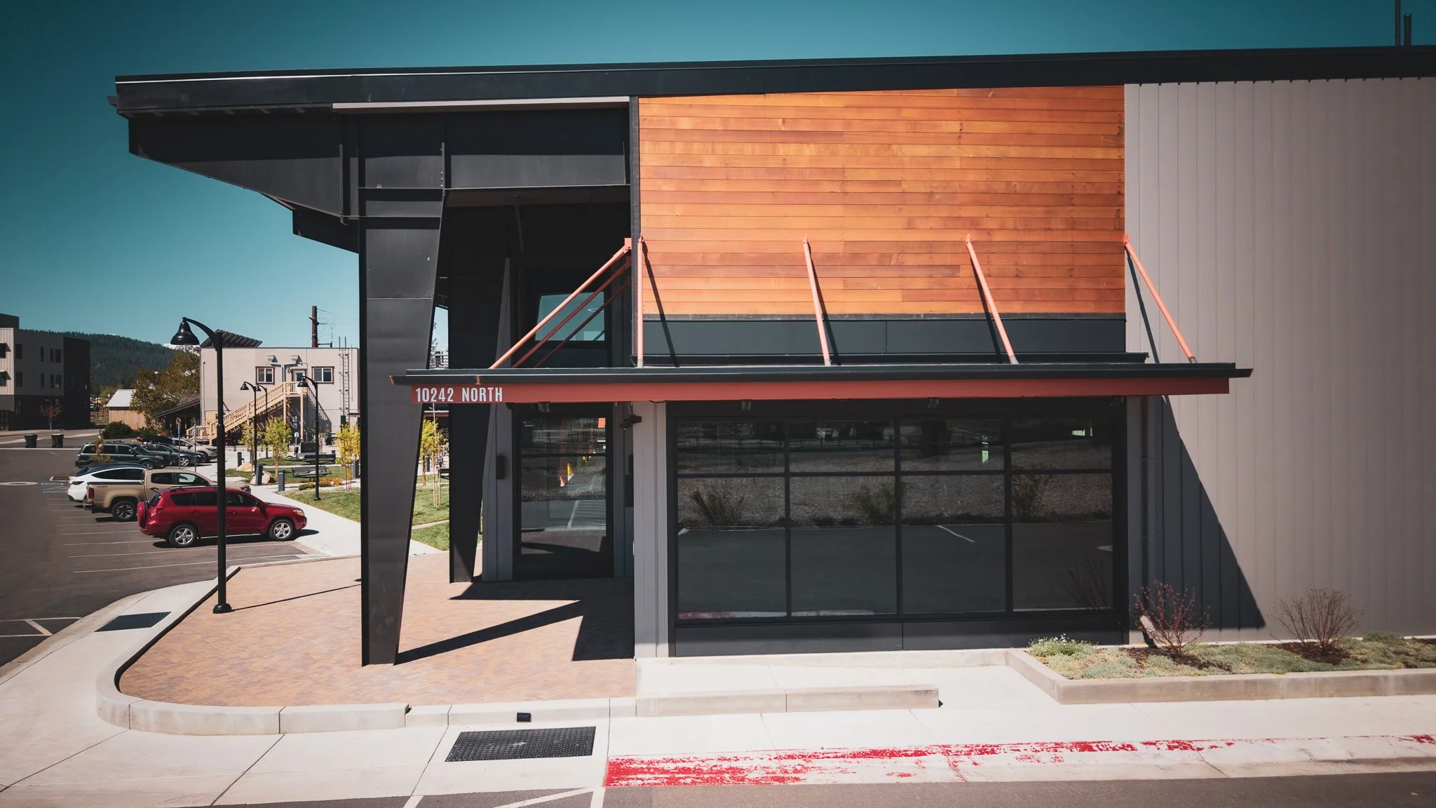 tradecraft_construction_lumberyard_truckee_ca_west_wall.jpg