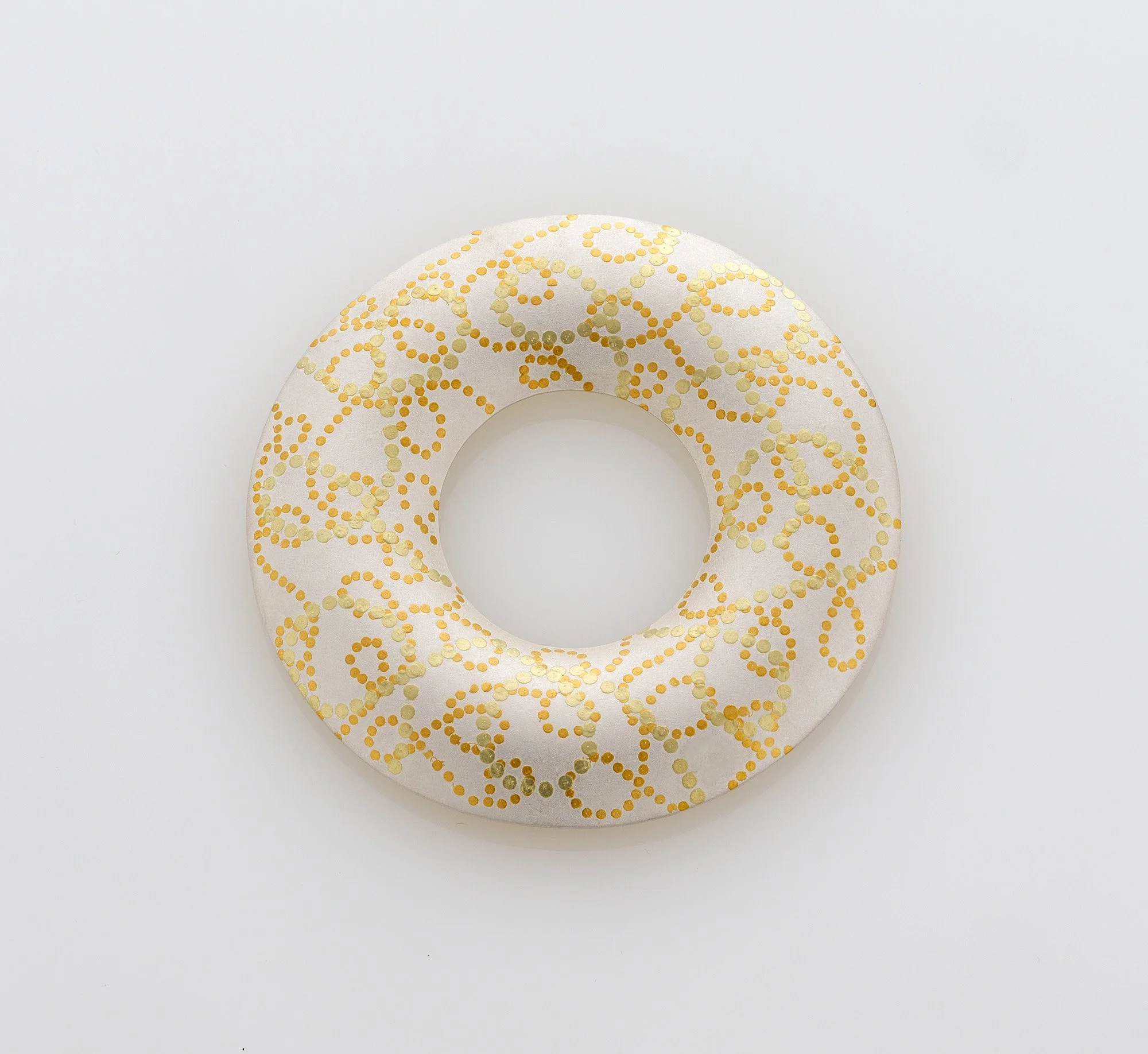 Sterling silver Interlace brooch, gold dotted path pattern in 24ct and 18ct green gold