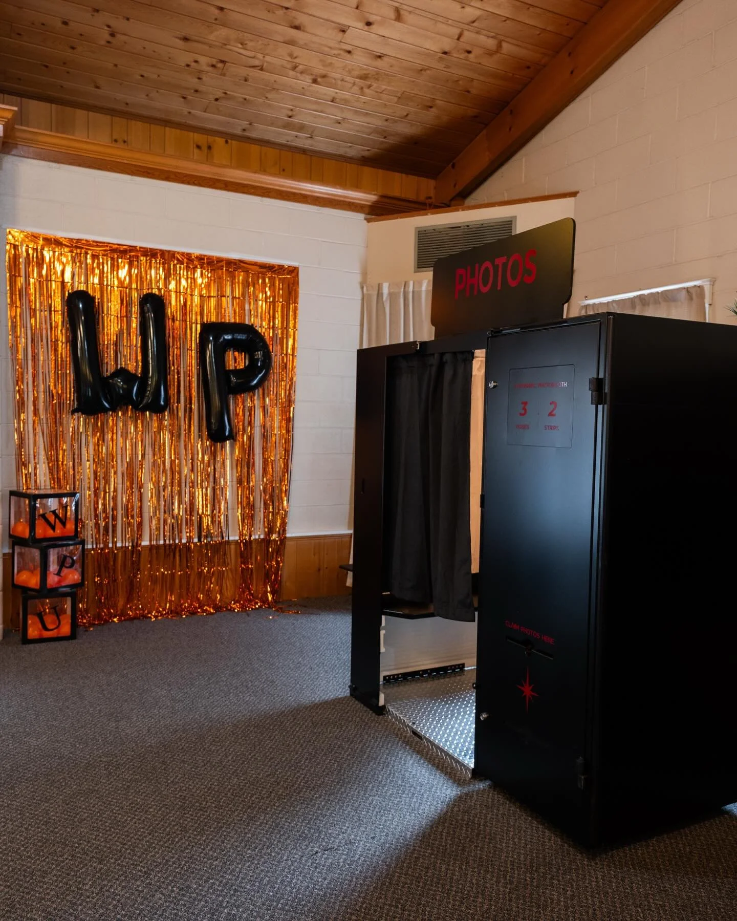 Congrats Samantha on your Graduation! Thanks for having The Foto Club 😎🎓

#graduated #photobooth #eventvendor #newjersey #graduationparty
