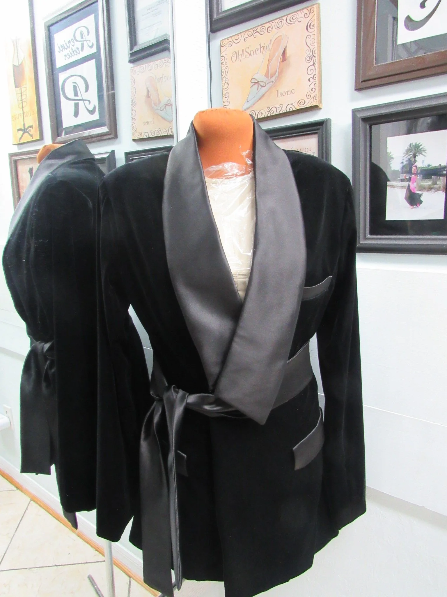 Bl velvet jacket 1 (1).JPG