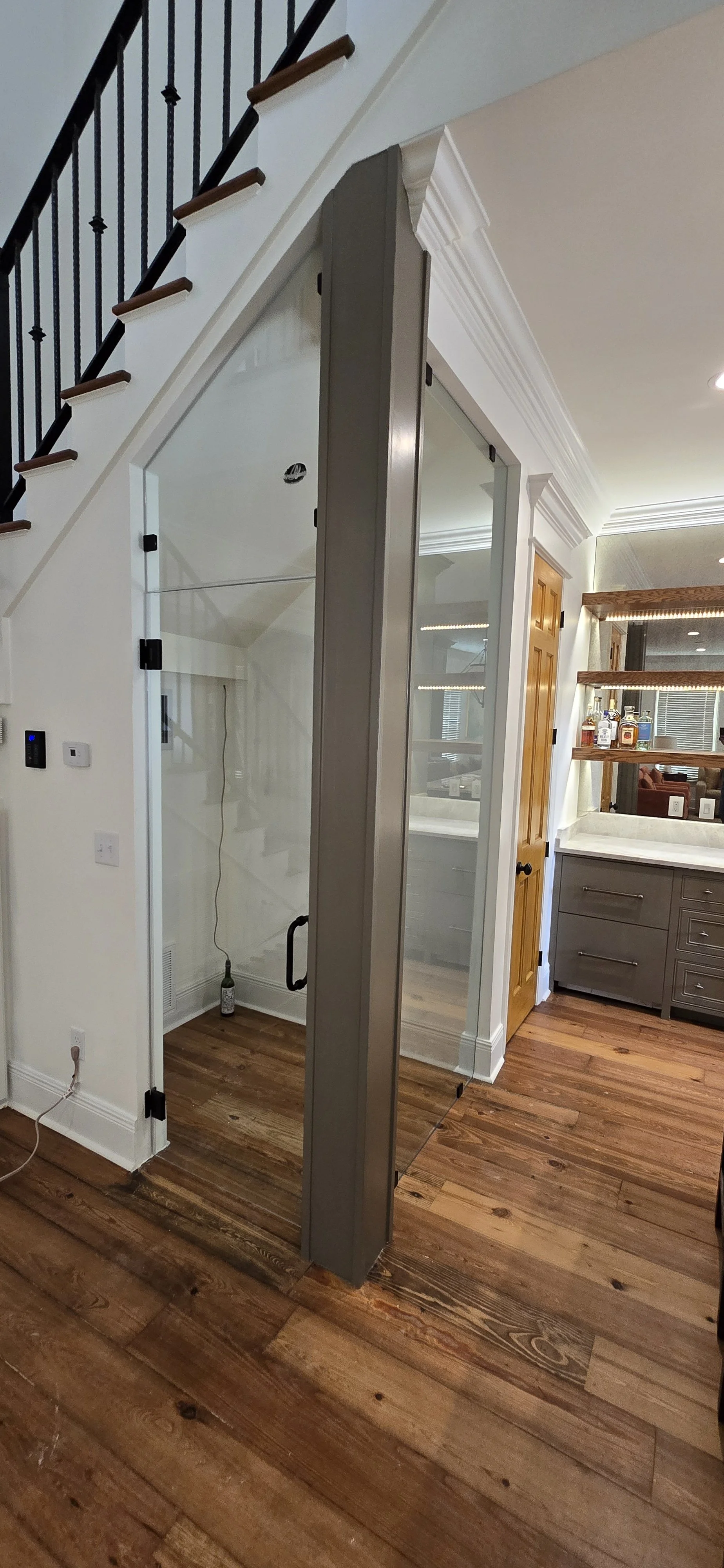 custom-glass-wine-room-oxford-ms-05.jpg