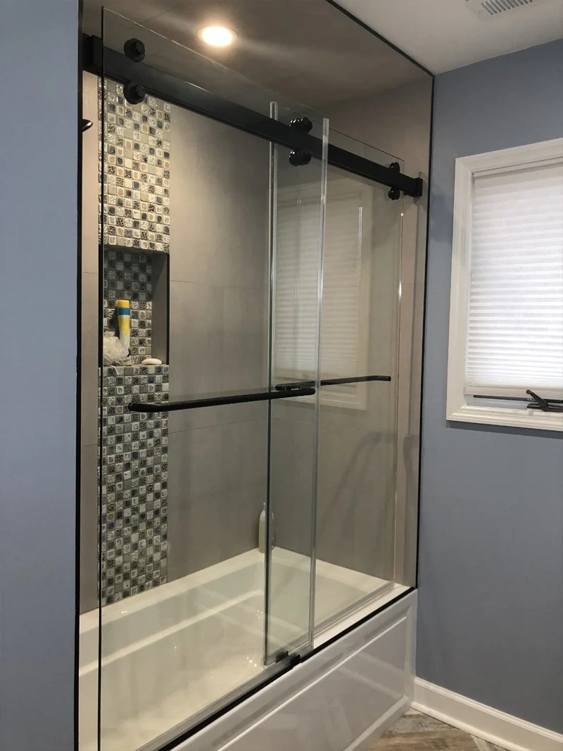 custom-bathroom-shower-glass-oxford-ms.jpg.jpg