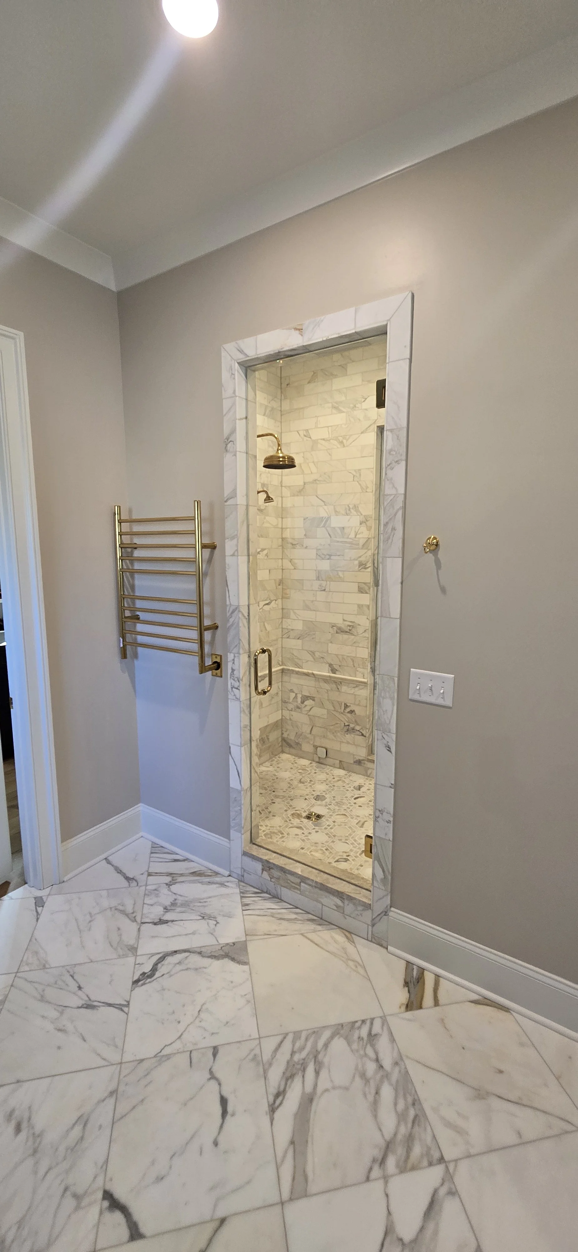 custom-bathroom-shower-glass-oxford-ms.jpg.jpg