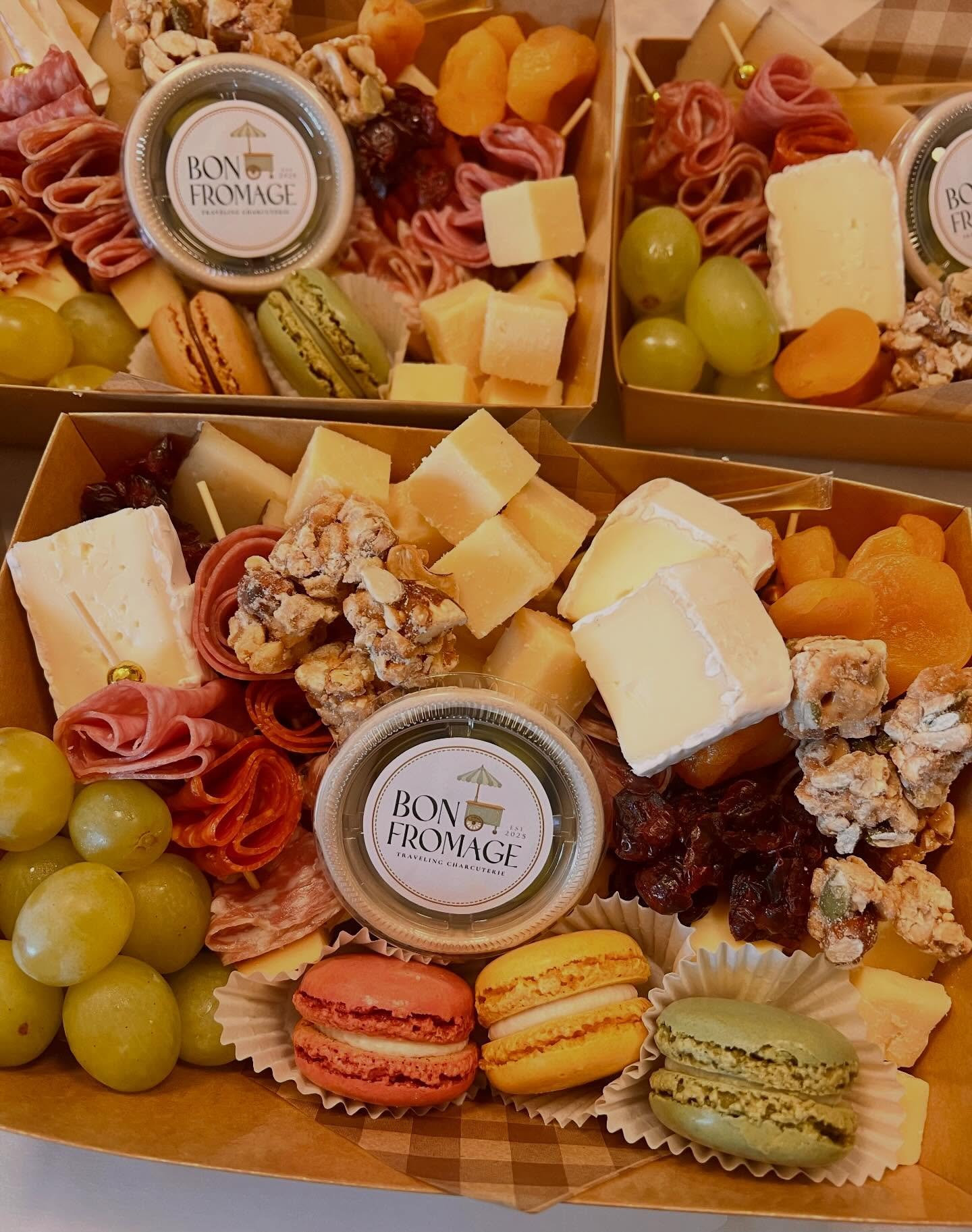 SOLD OUT! 🧀🥂

What started as a little Sunday charcuterie box drop turned into a sellout! Thank you so much to everyone who ordered for pickup and delivery today. We loved getting to share a little taste of the Bon Fromage menu with our neighbors. 