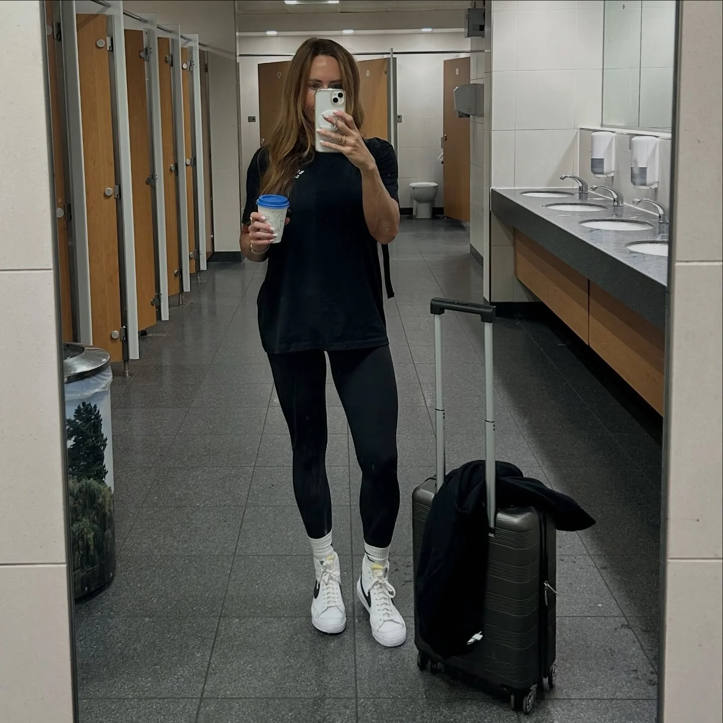 Where&rsquo;s the most unexpected place you&rsquo;ve taken a client call?

I&rsquo;ve sat on airport floors.
Lounge corners.
Quiet hotel rooms.
The back of cabs.
Different cities. Different time zones.

None of that is impressive.
But it does mean cl