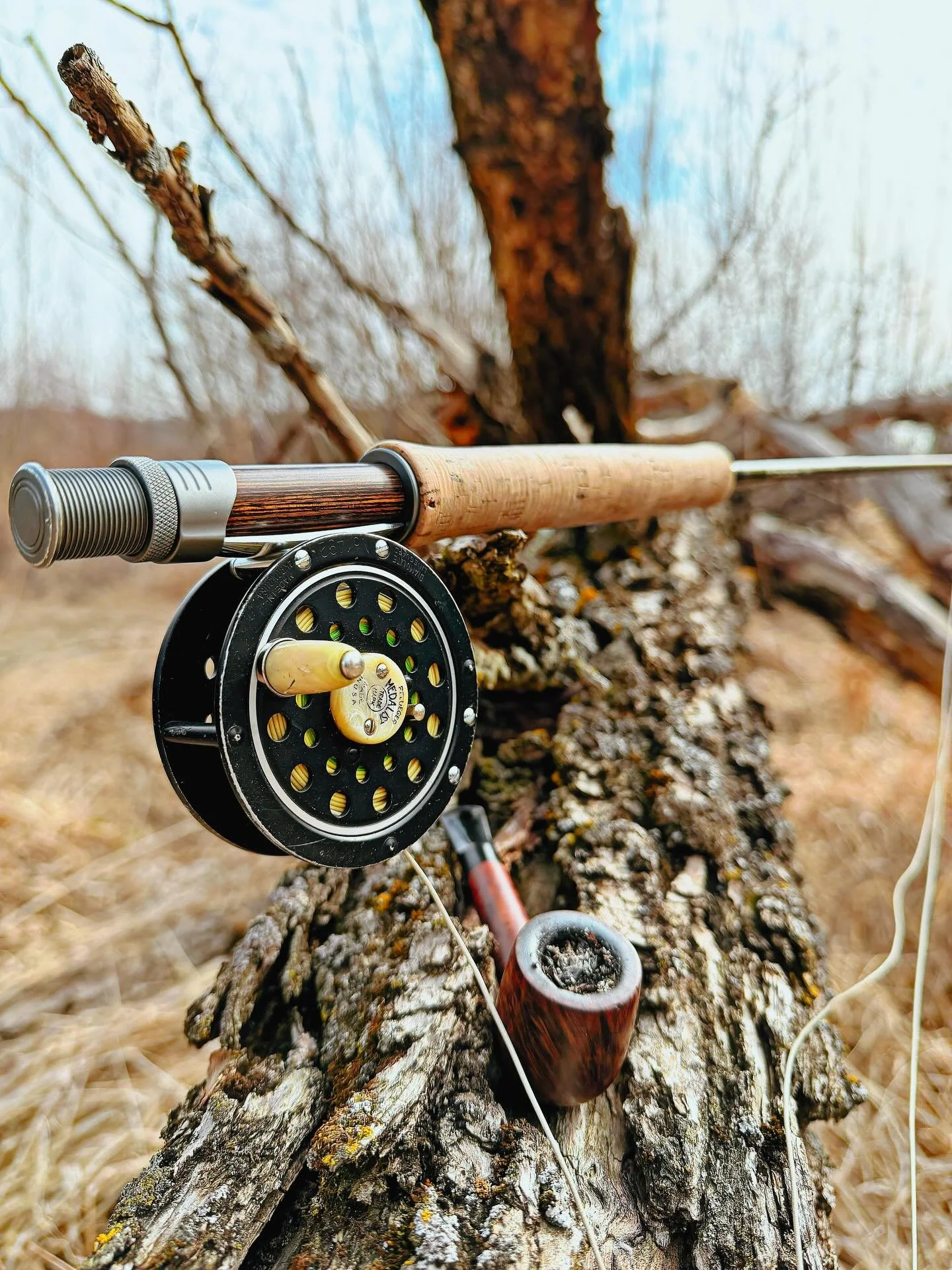 Its spring in the Midwest, time to dust off your fishing pipes and have a smoke outside💥