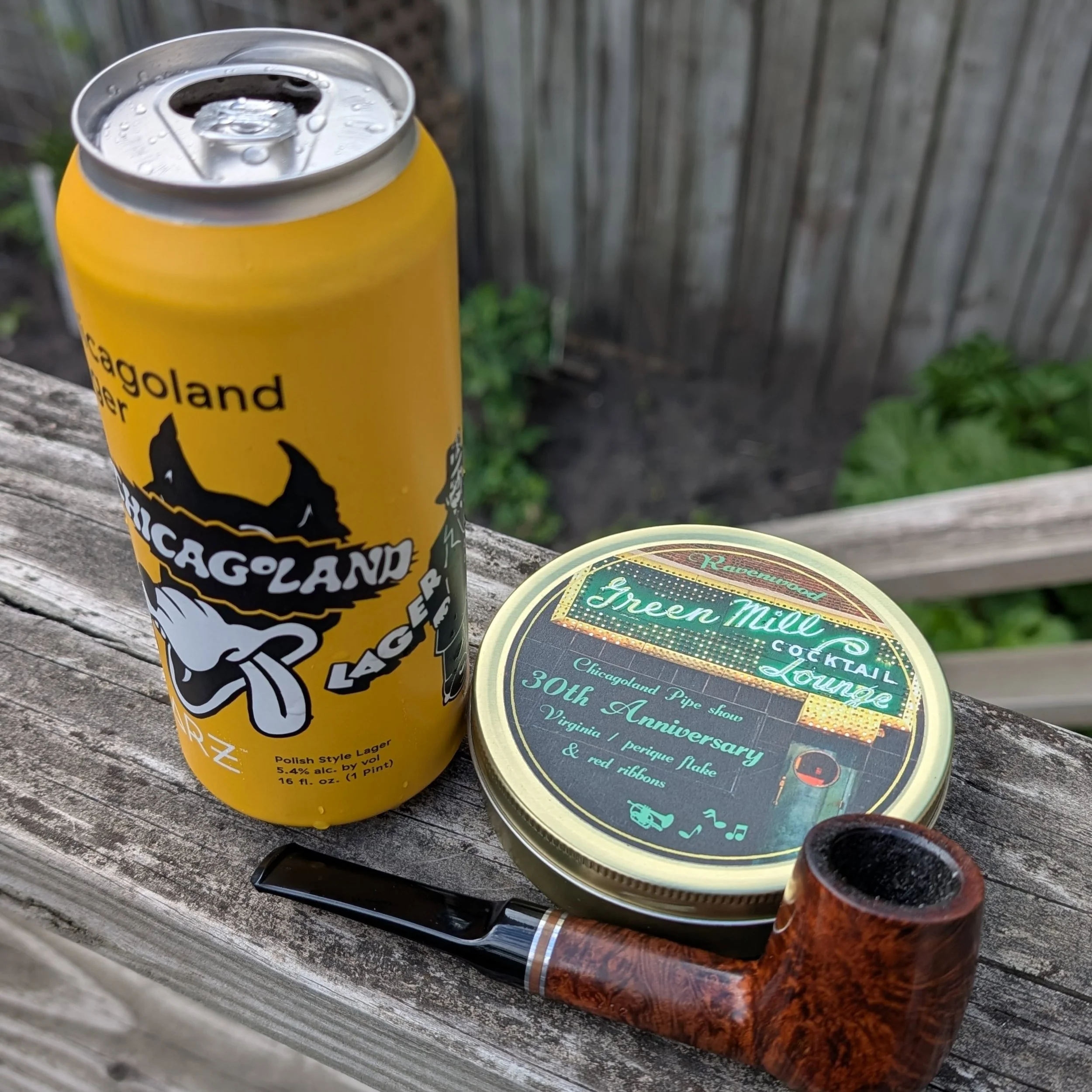 Shout out Ravenwood tobacco for representing a legendary Chicago jazz club from the neighborhood of several of our club members. Was super cool to see the exclusive tins for the show, and extra appreciation for gifting tins to the volunteers.
