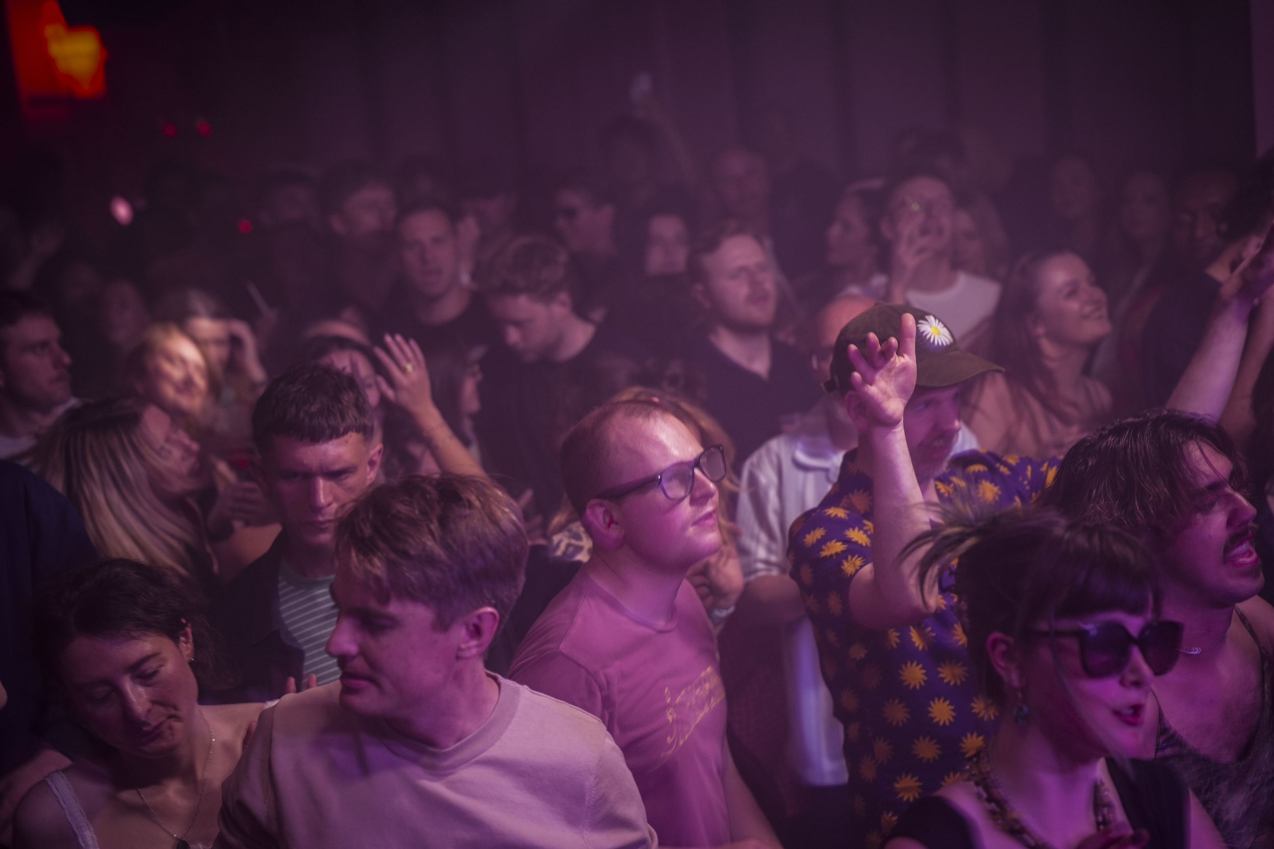 Crowd-1.png