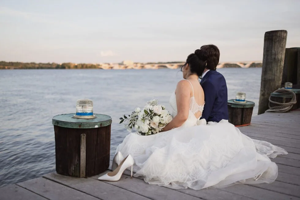 IvyQuartzPhotography_AlluraJamesWedding_WaterfrontPortraits_0696-980x654.jpg