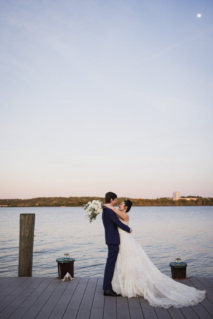 IvyQuartzPhotography_AlluraJamesWedding_WaterfrontPortraits_0714-683x1024.jpg