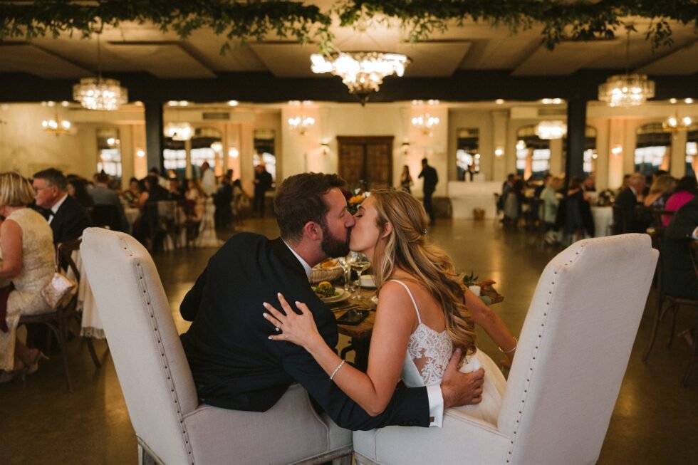 sg-wedding-stonetowerwinery-photograph-698-1-980x653.jpg