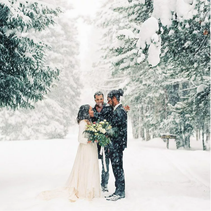 Winter-Wedding-Travis-J-Photoraphy.png