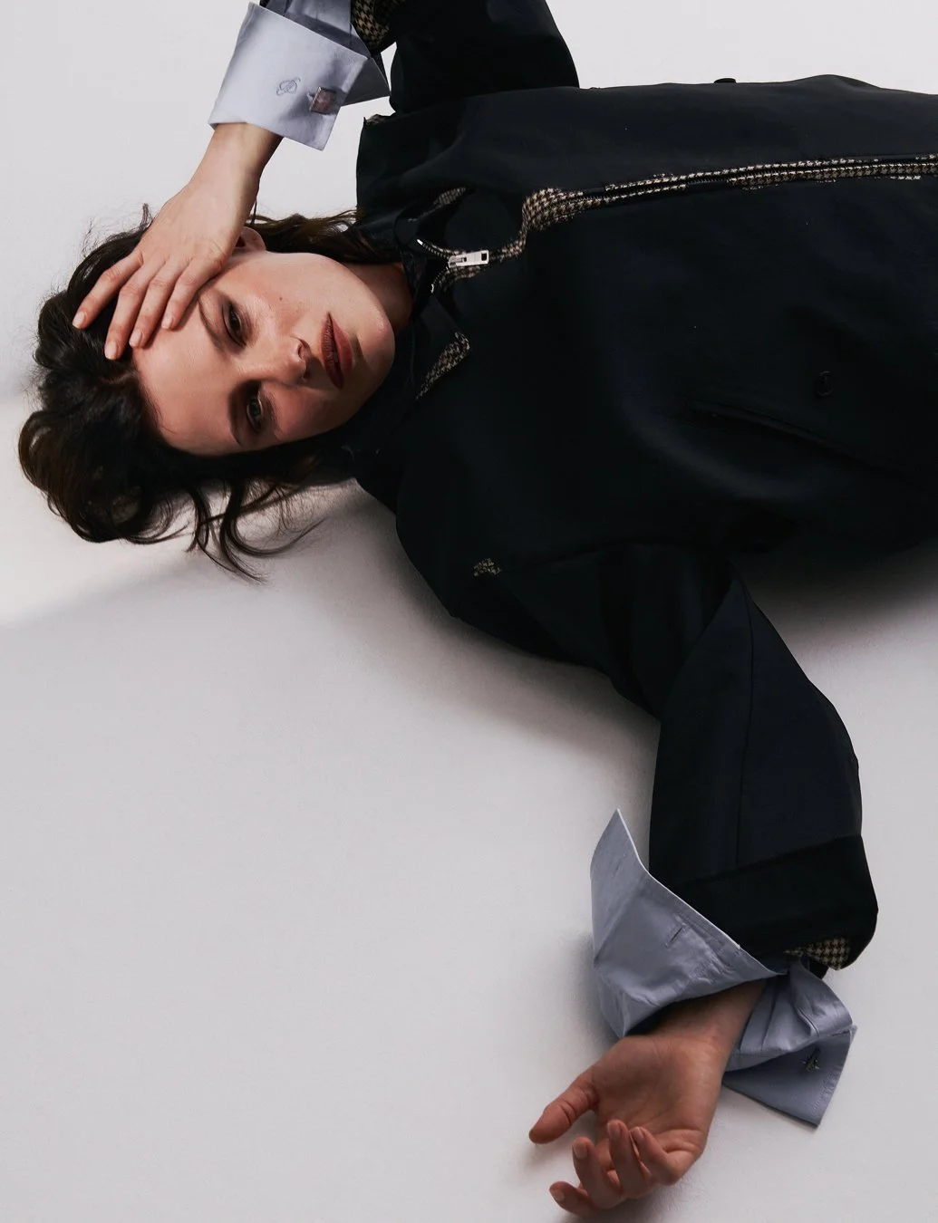 TWAUS28_Read_Prada_Lily_1.jpg