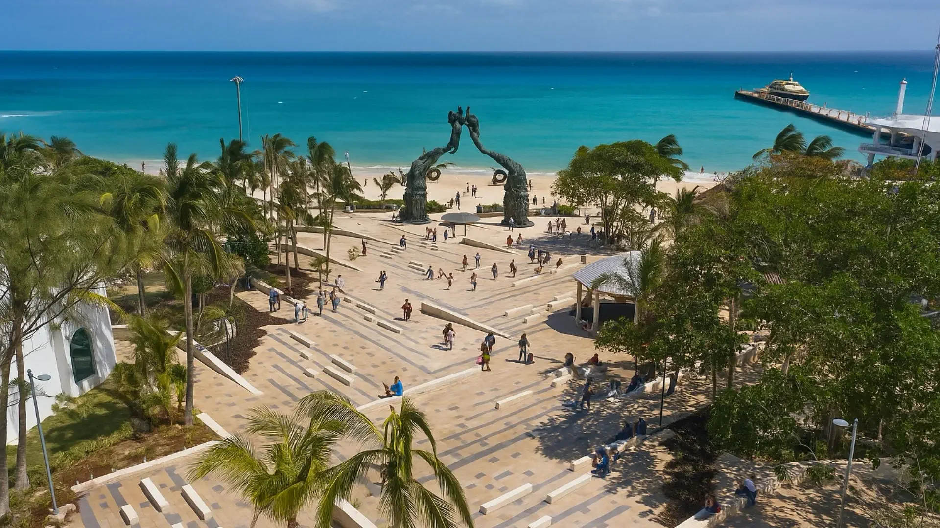 View of Playa del Carmen coastline, restaurants and 5th Avenue