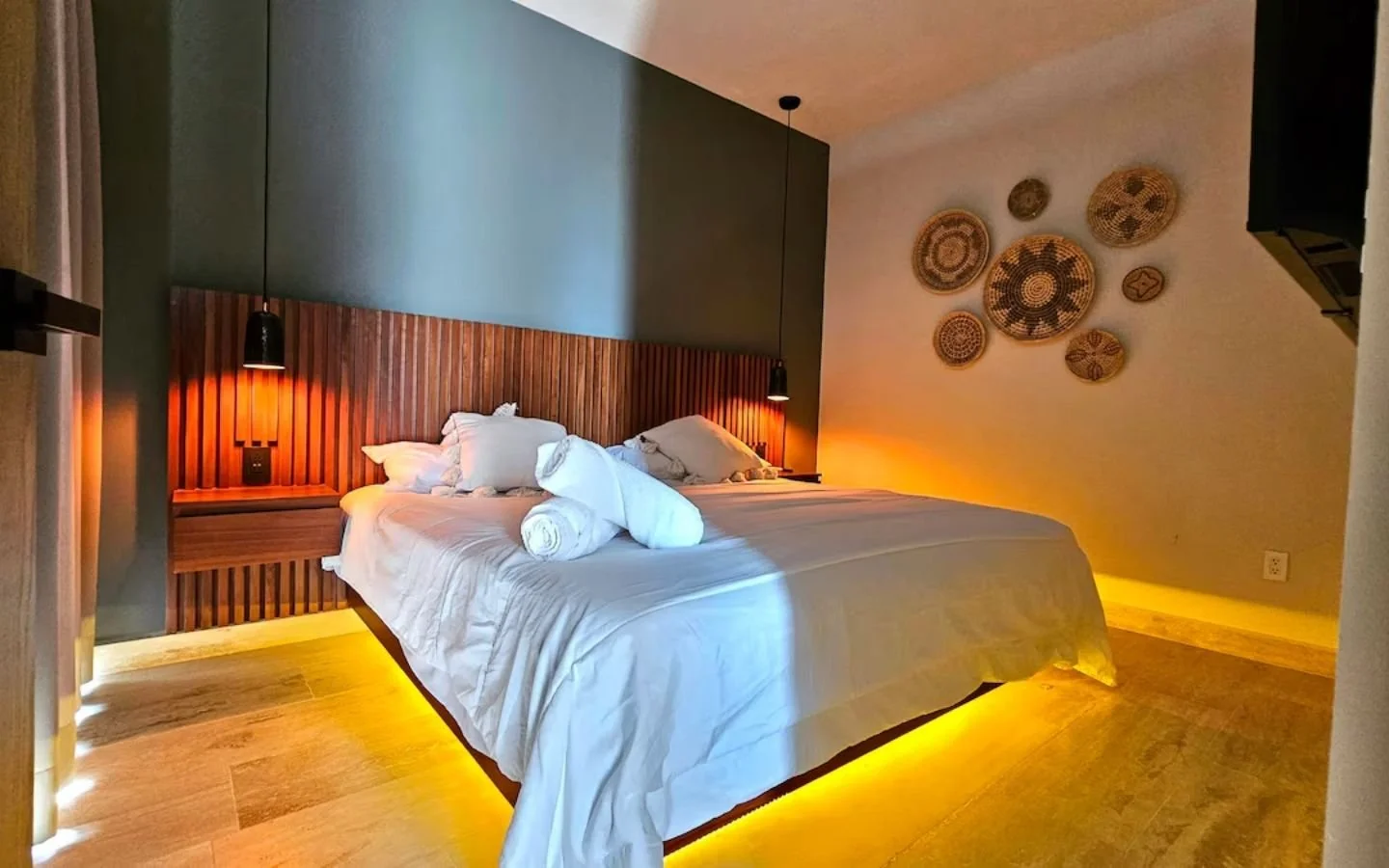 MC-413 Musa del Carmen - Stylish Top Floor Apartment & View