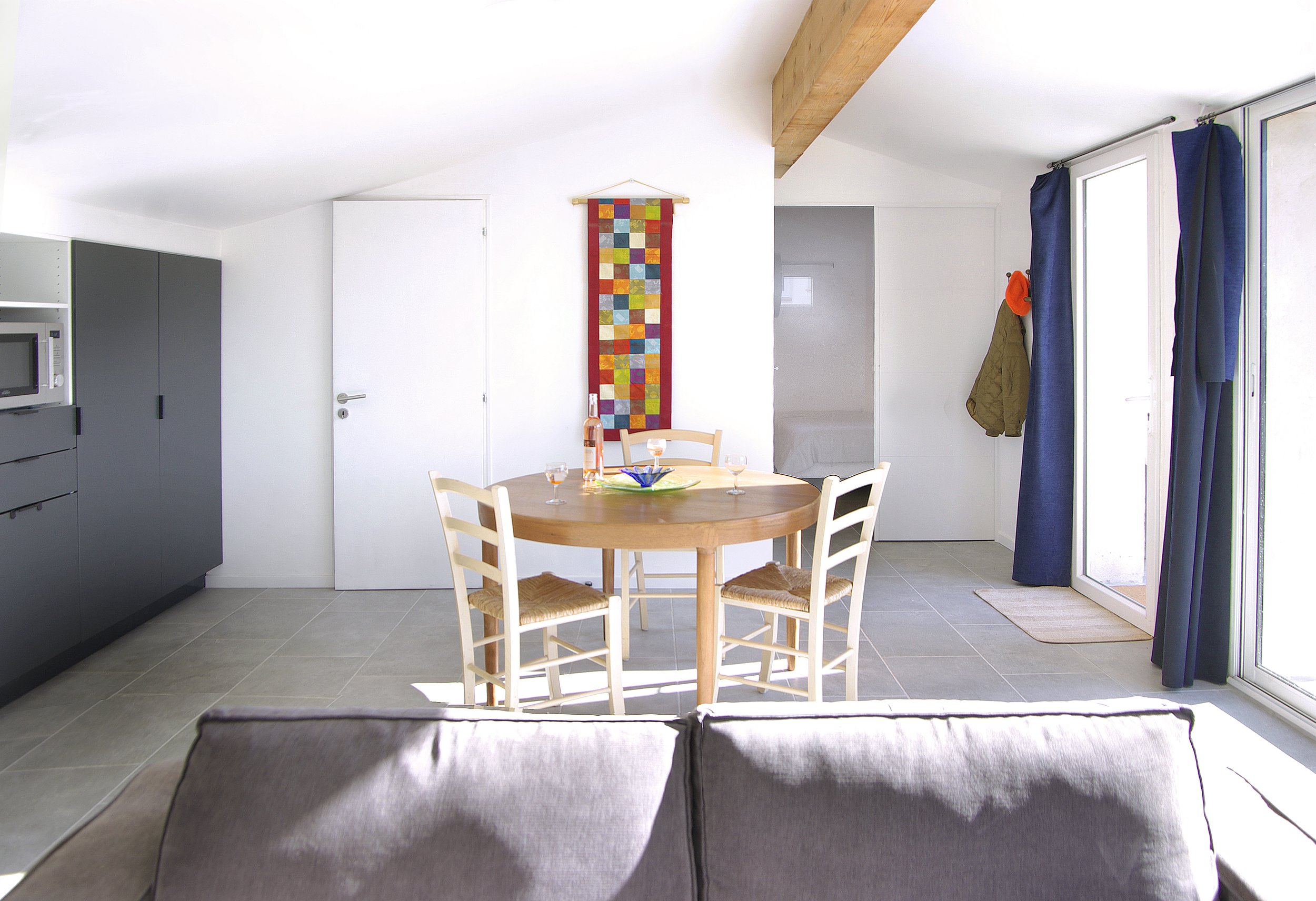 petit-pentaous-t2-aix-provence-Salle-manger.jpg