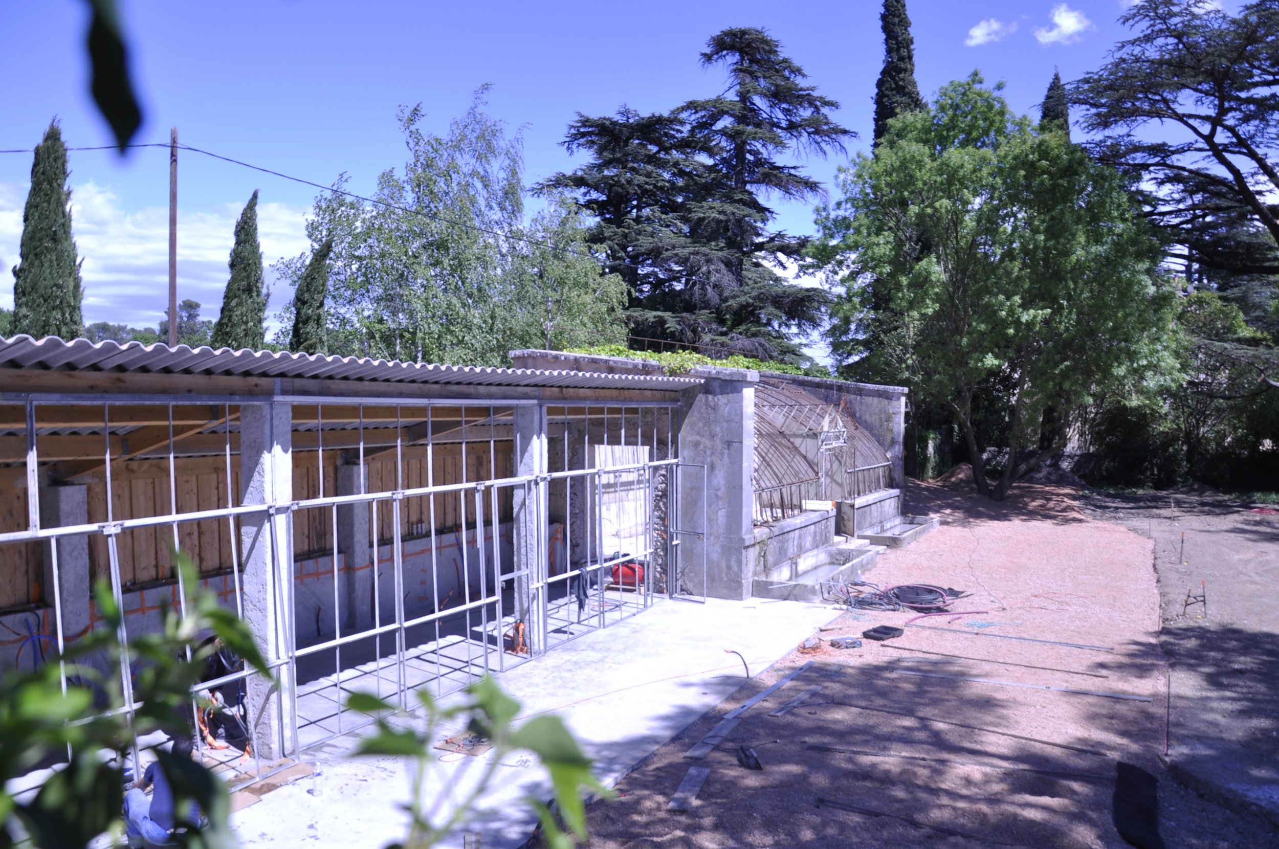 petit-paradis-personnel-creation-hebergement-caractere-var-chantier.JPG