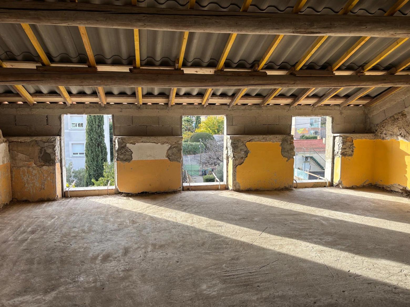 rehabilitation-maison-la-ciotat-toit.jpg