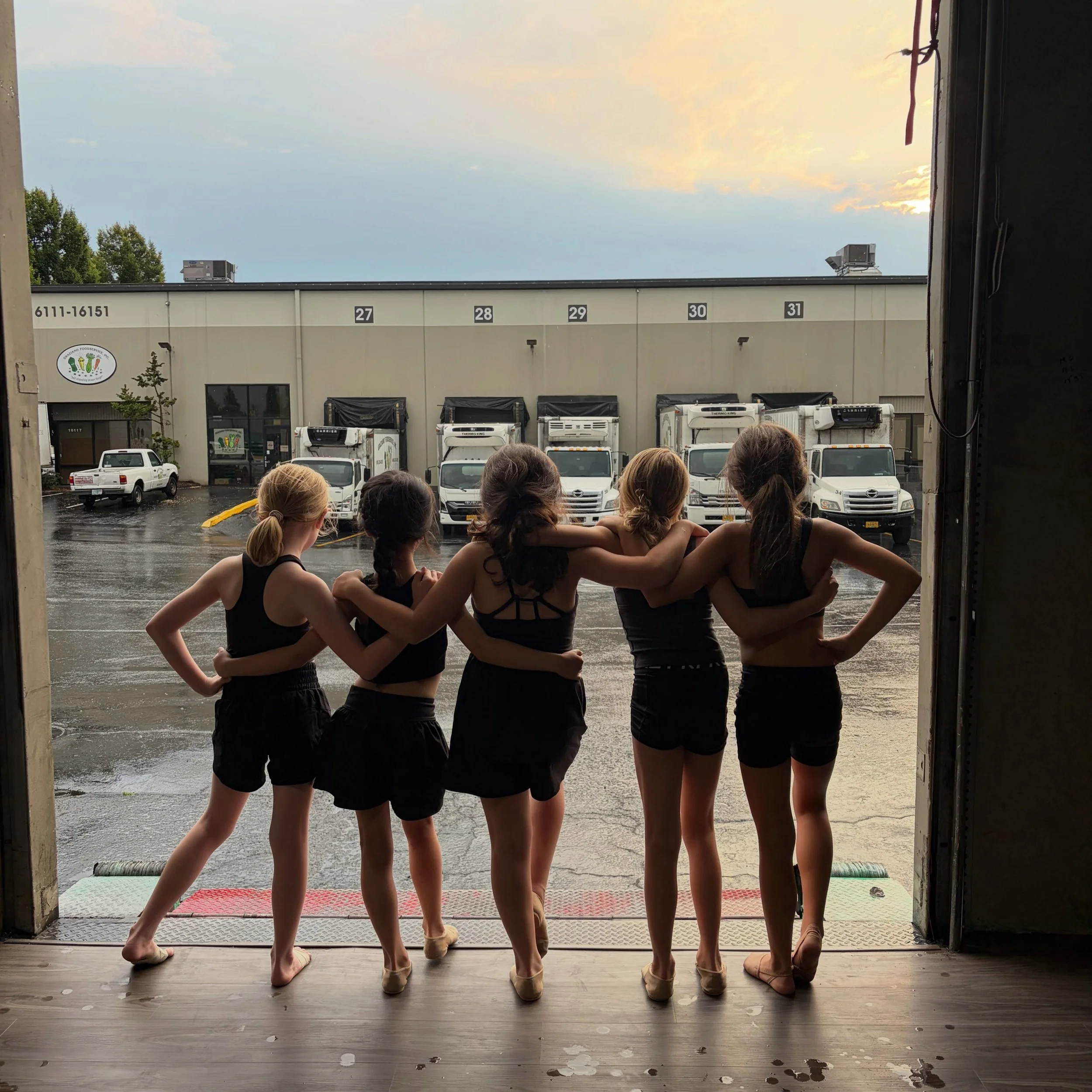 ❤️💛 Friendships made through dance stretch beyond the routines and performances - they are a bond of laughter, growth, strength and sticking beside one another through rain 🌧️ or shine ☀️ 🥹

Tag your besties below👇