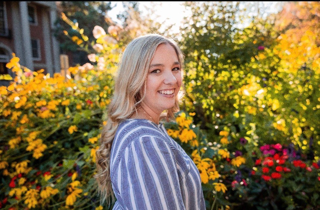 ✨ GUEST CHOREOGRAPHER &amp; DUO/SOLO COACH SPOTLIGHT: ABBY ✨

We&rsquo;re so excited to welcome Abby to Power as a Guest Choreographer who will also be coaching some solos and duos! ❤️💛

Abby has been dancing since she was just 3 years old and spent