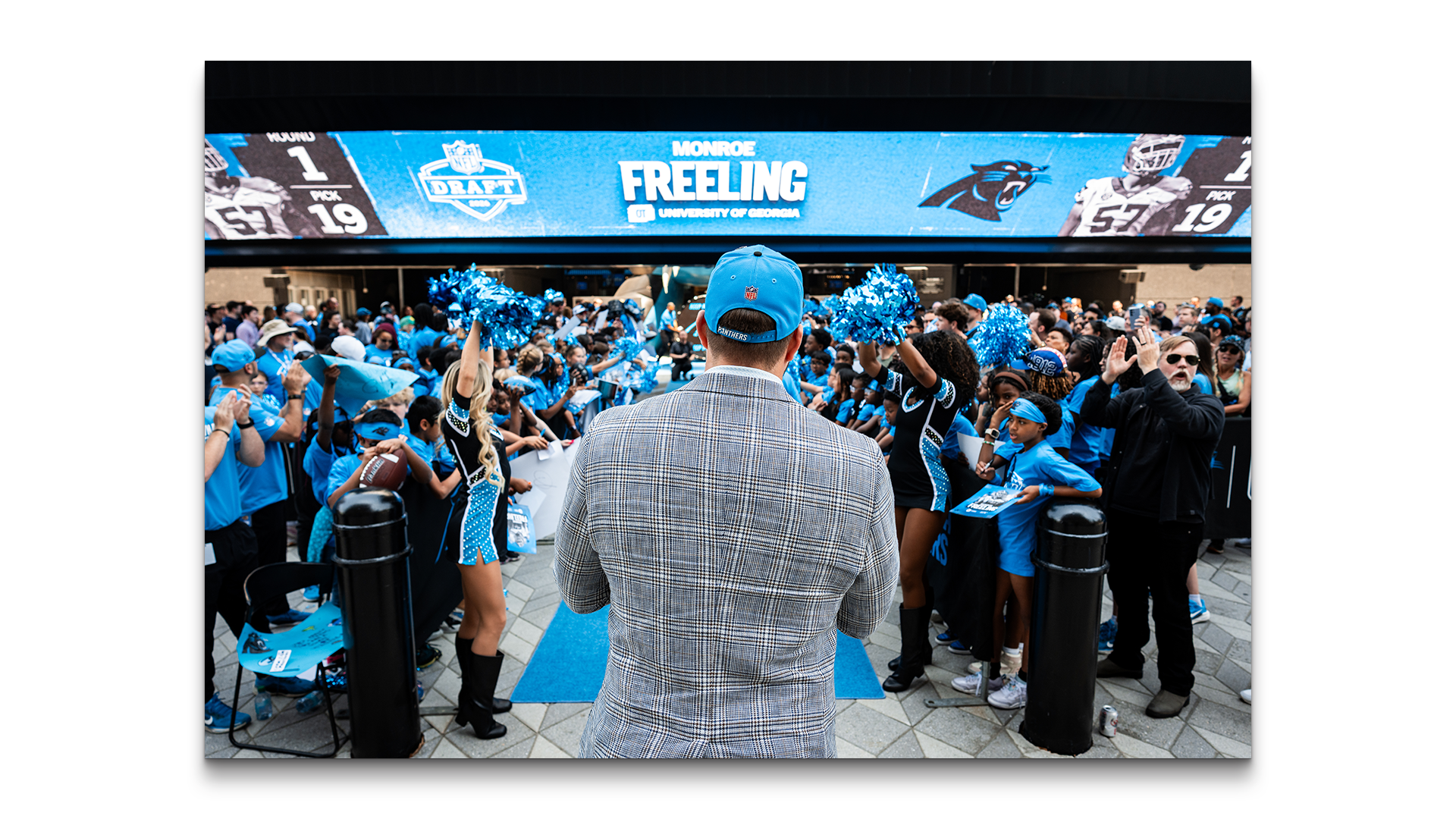 26-NFLDraft_Photo_3.png
