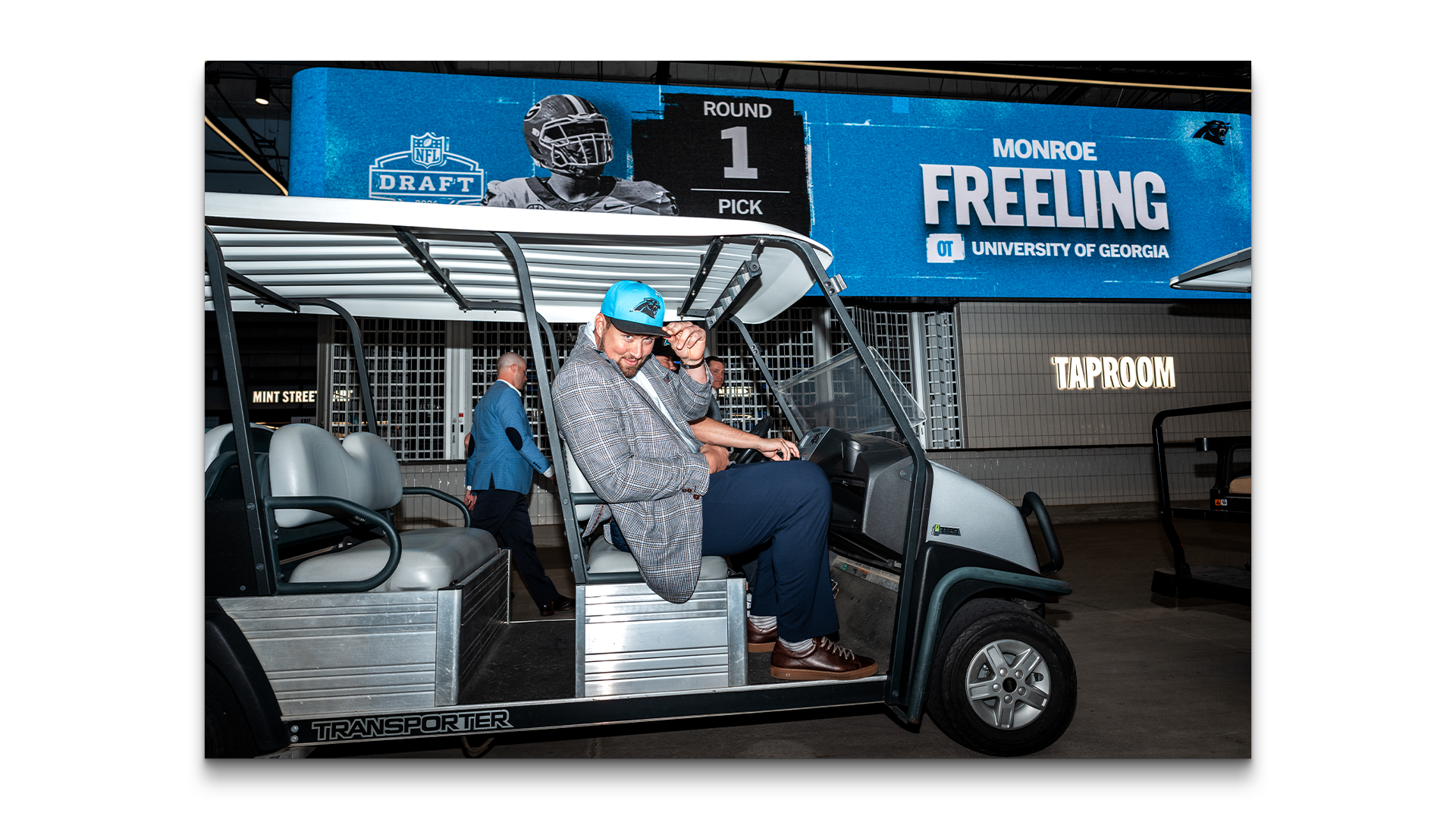 26-NFLDraft_Photo_8.png