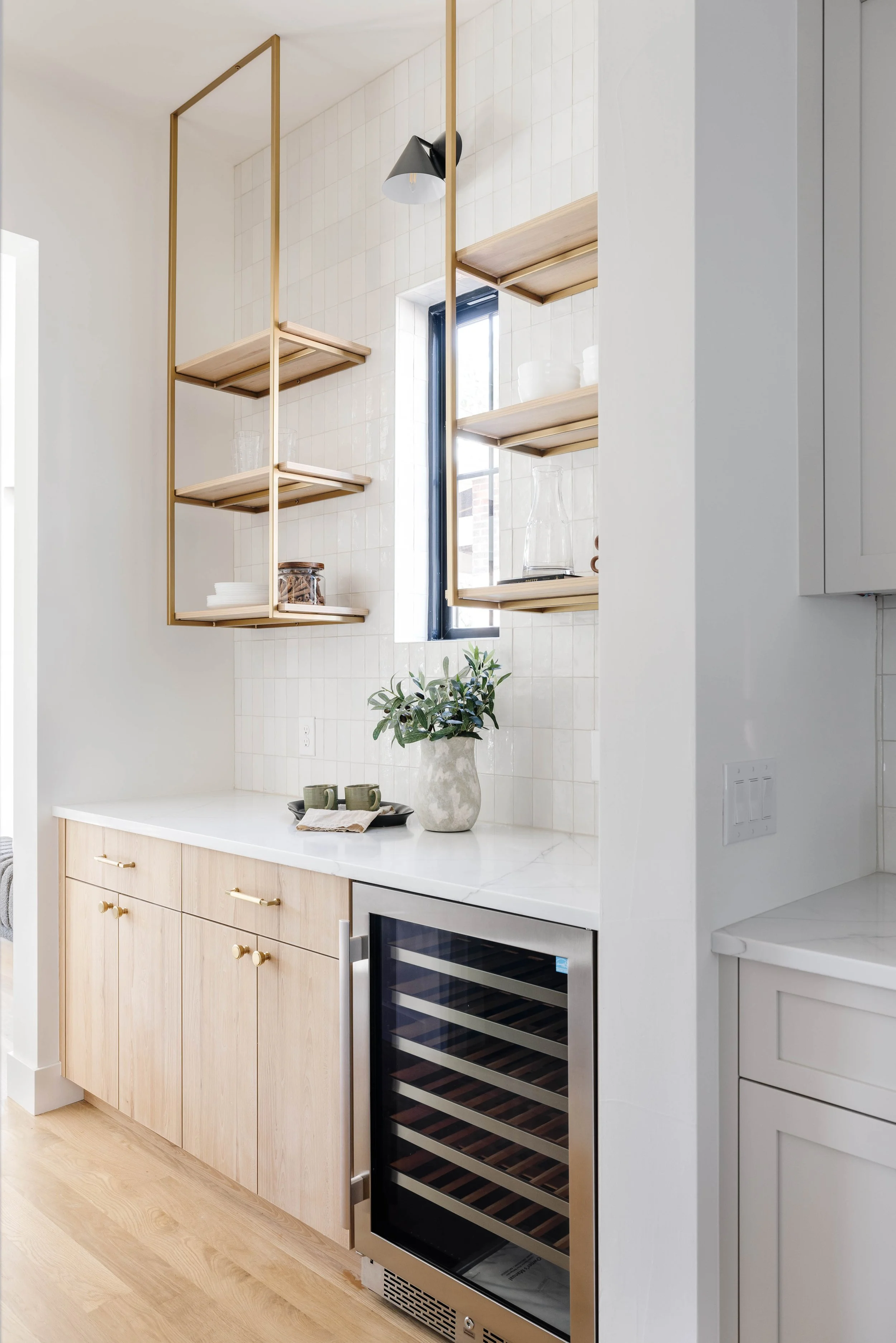 1890 S Grant St-009.jpg