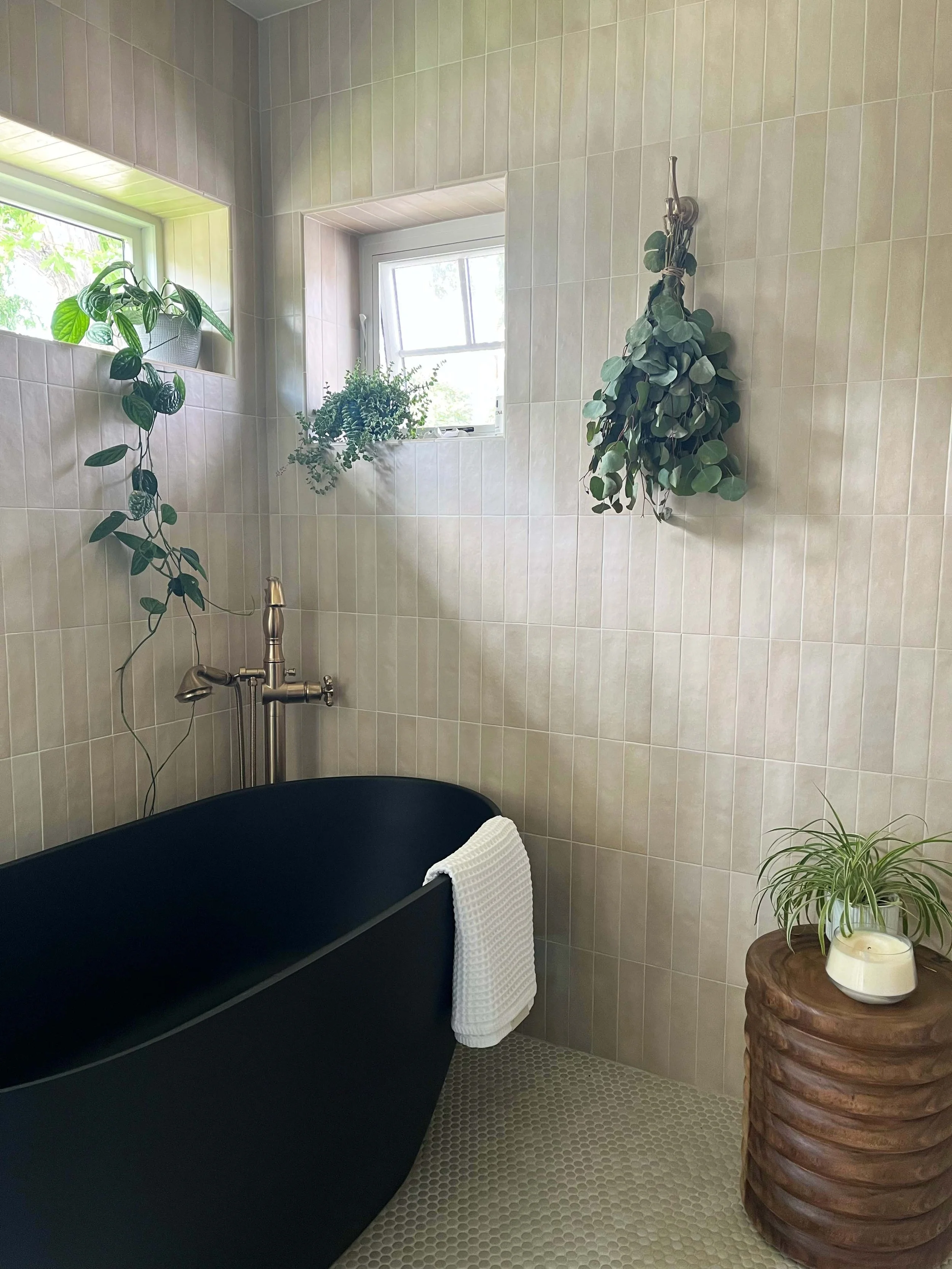 Badavas- Bath Tub.jpg