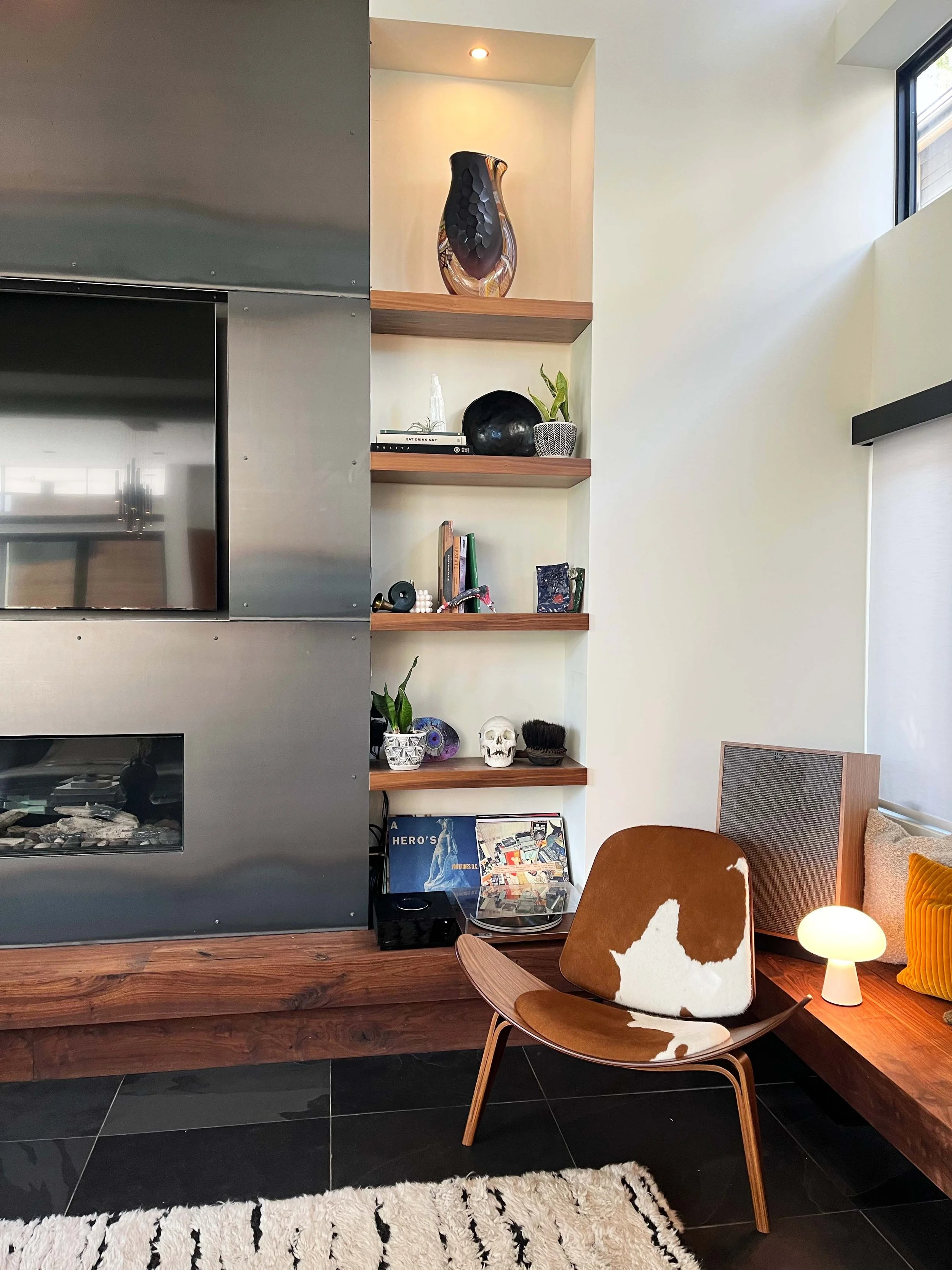 Bennett- Living Chair Close_.jpg