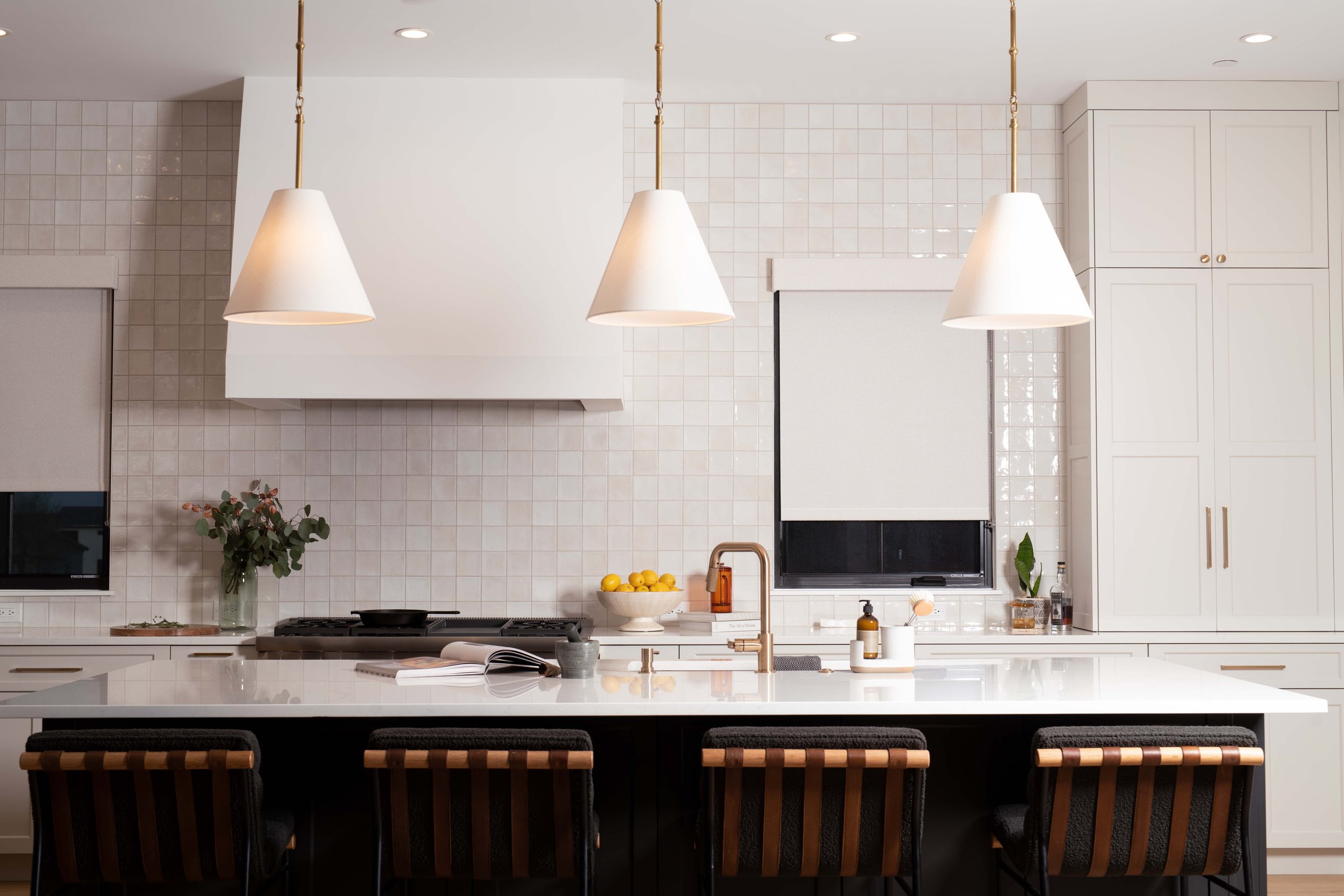 Gouin- Kitchen Close Sash-Whiter.jpg