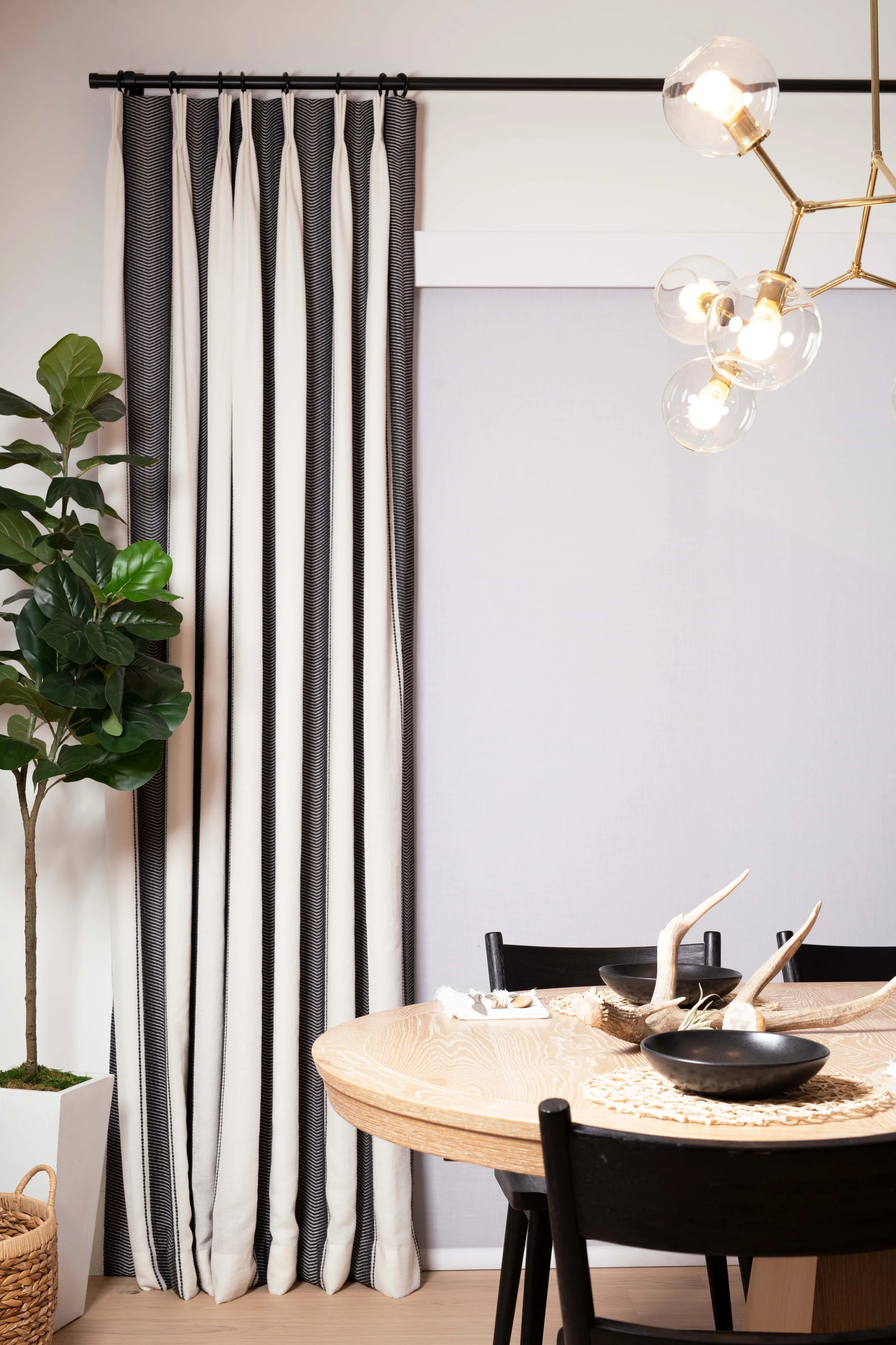 Gouin- Dining Sash-Brighter.jpg