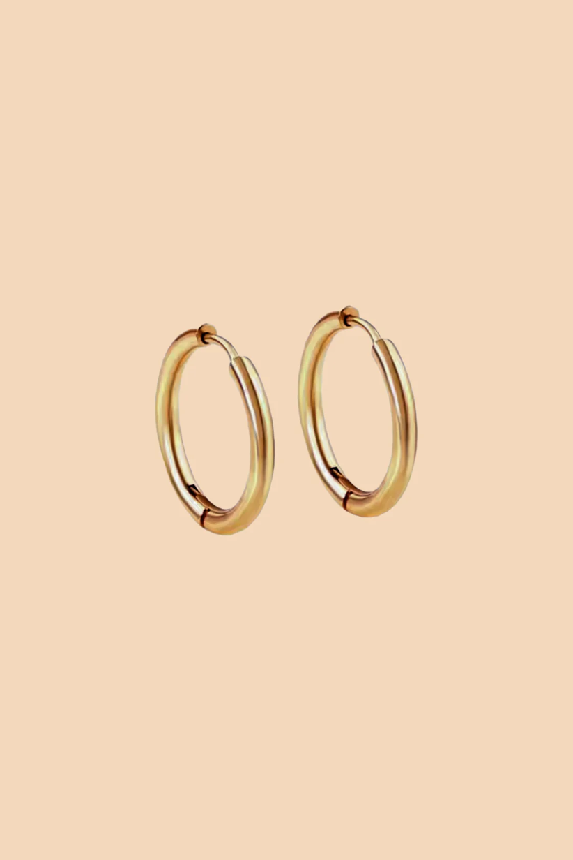 Peter + June Everyday Huggie Hoops (Medium)